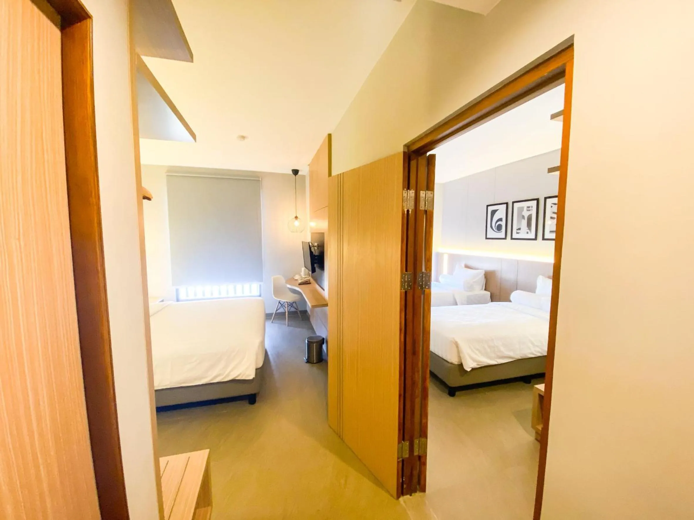 Bedroom, Bed in Front One King Hotel Tuban
