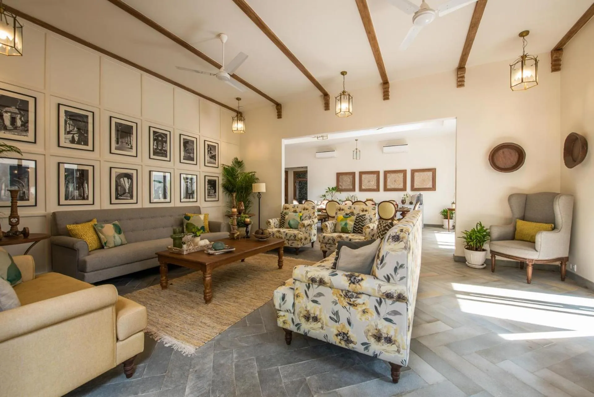 Seating area in LohonoStays Estate de Escobar