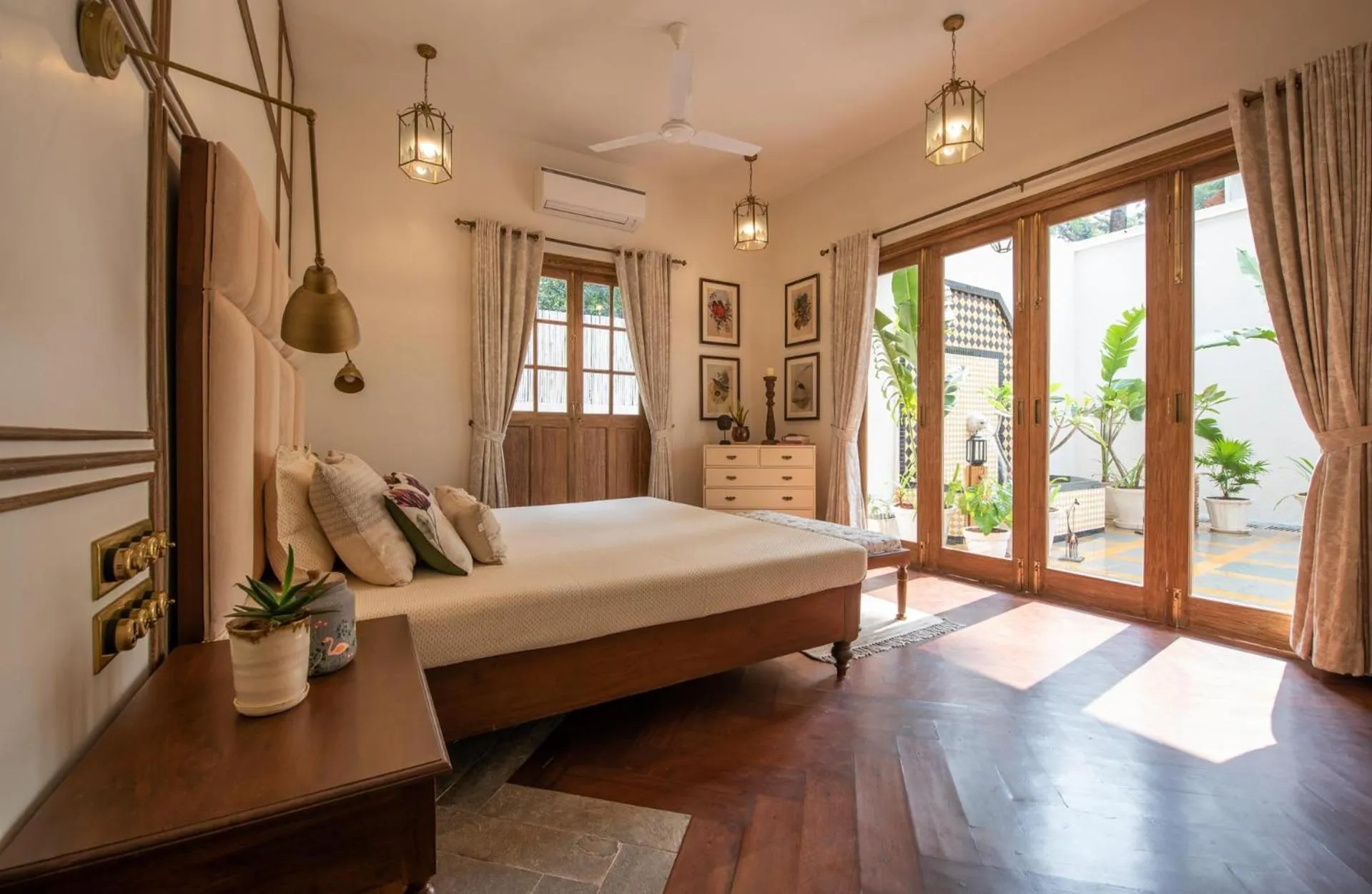 Photo of the whole room, Bed in LohonoStays Estate de Escobar