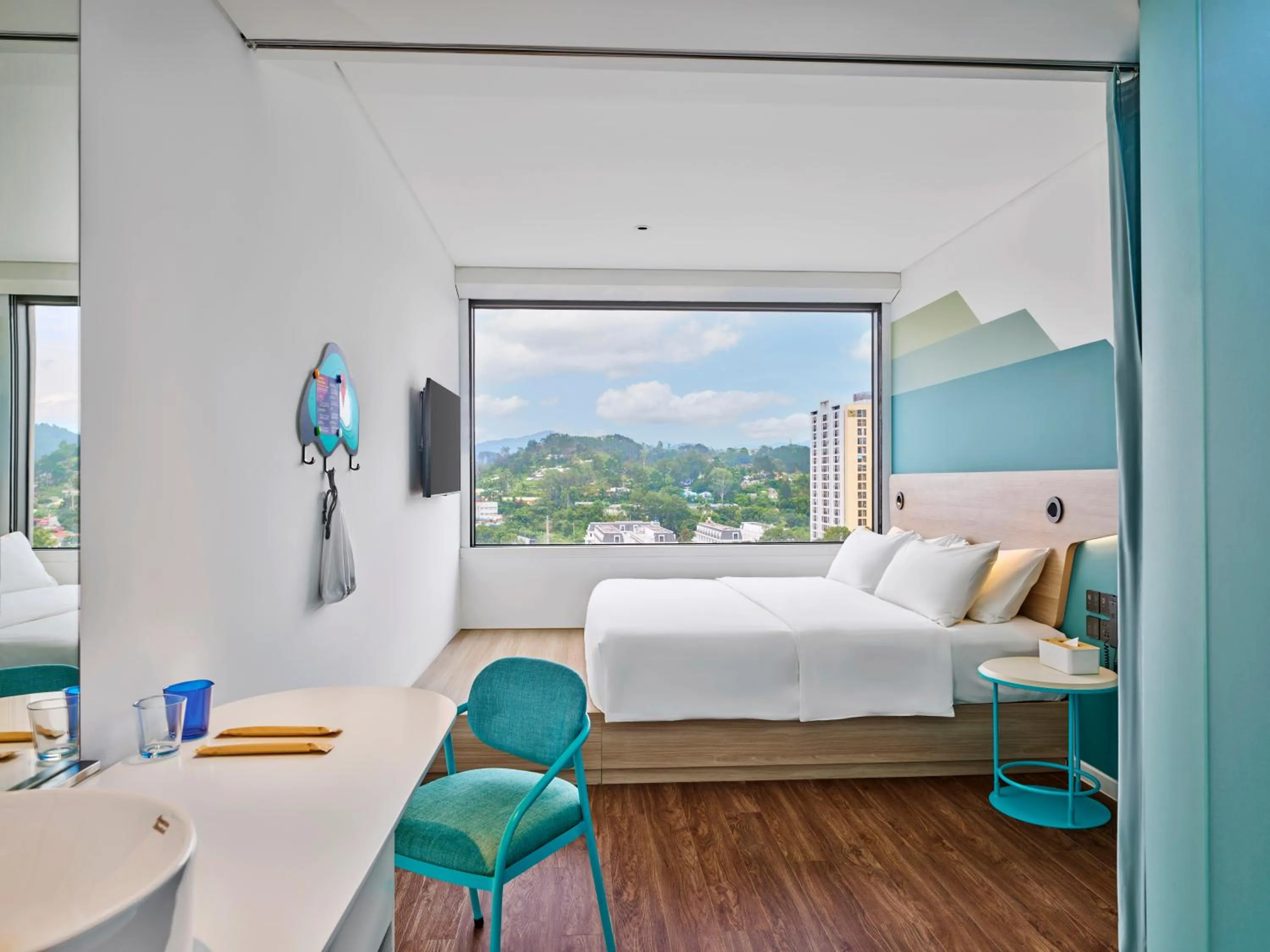 View (from property/room), Bed in Tru by Hilton Lang Son City Centre