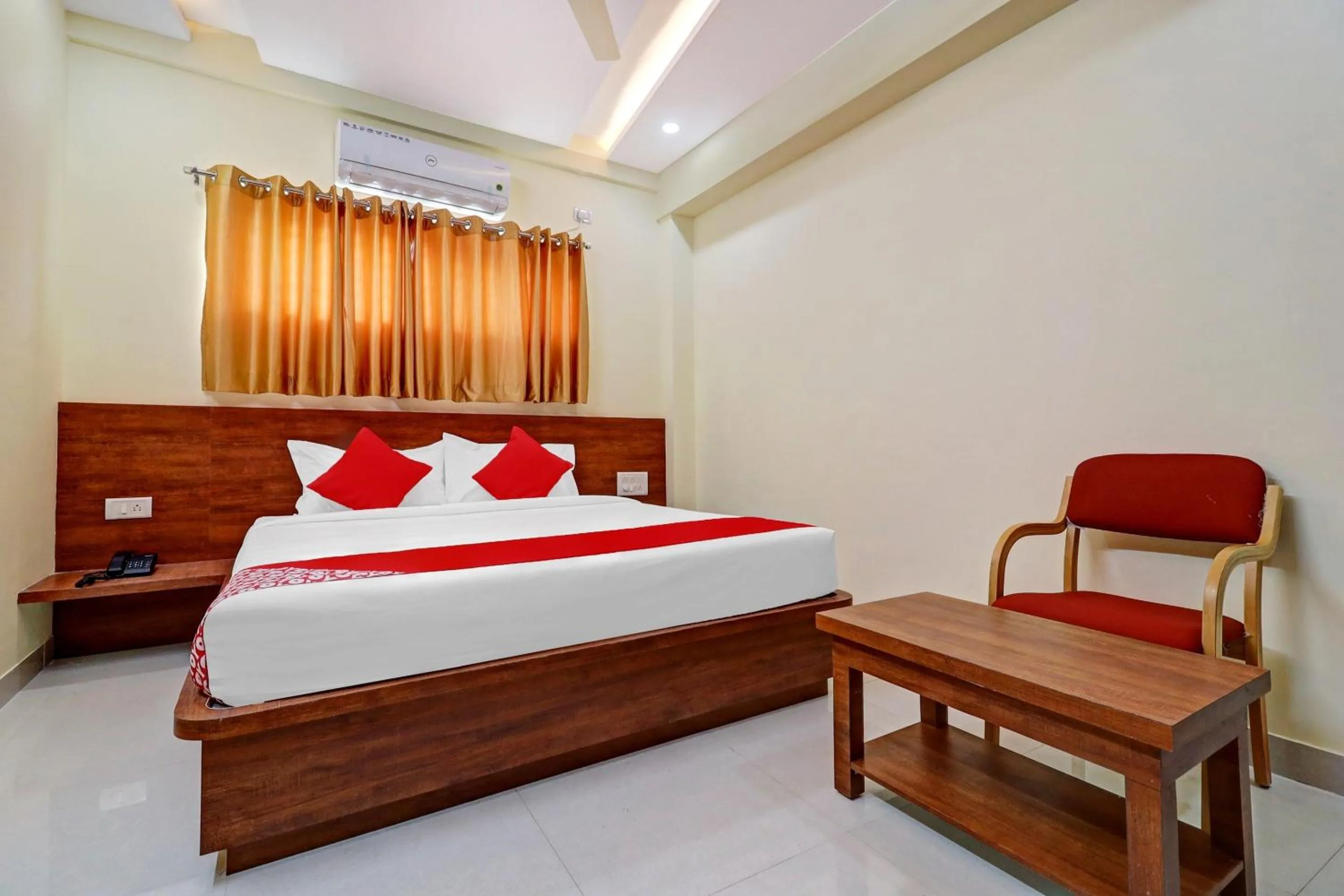 Bedroom, Bed in Hotel O Silver House Near Mantri Square Mall