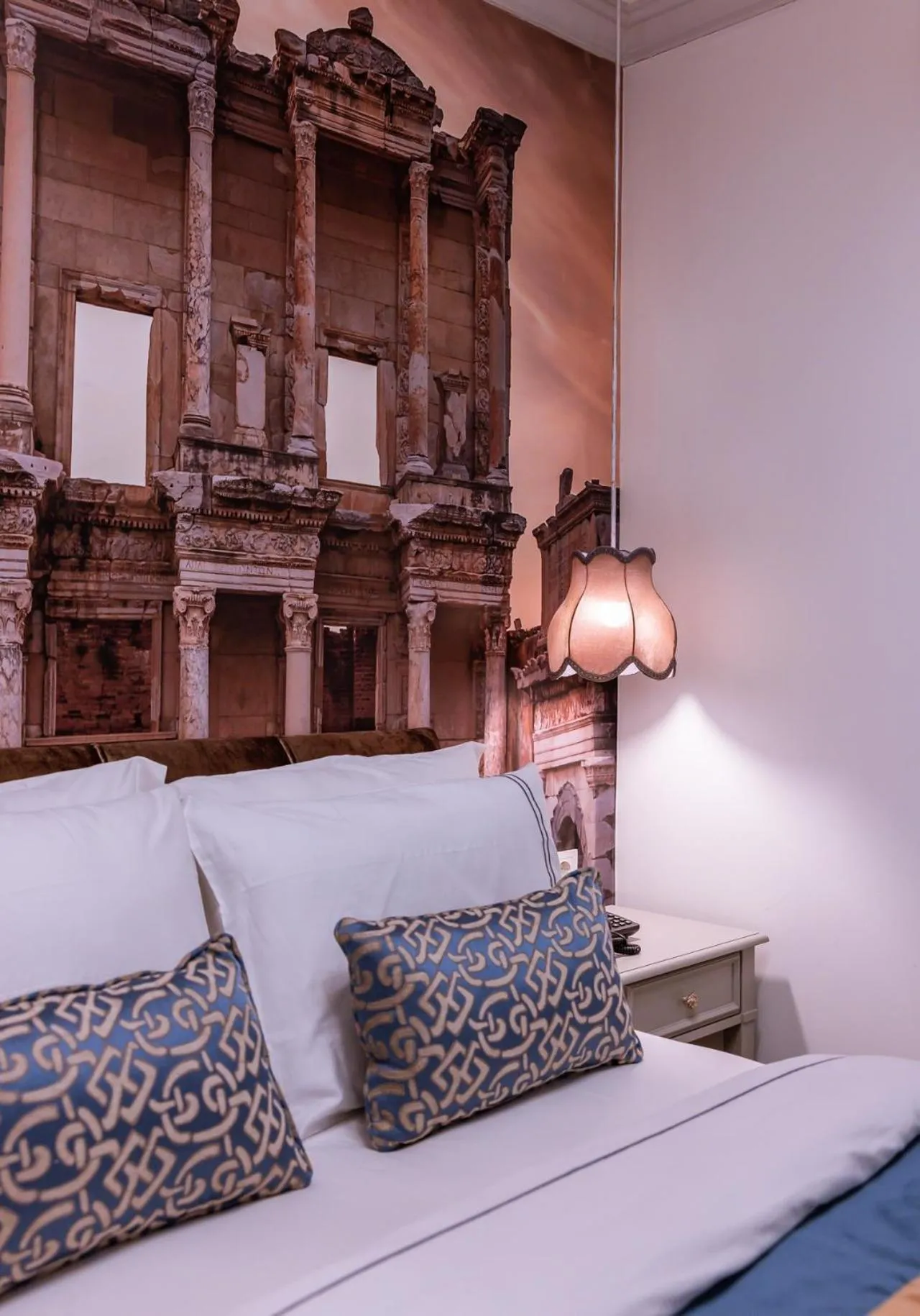 Bedroom, Bed in 9 Doors Hotel