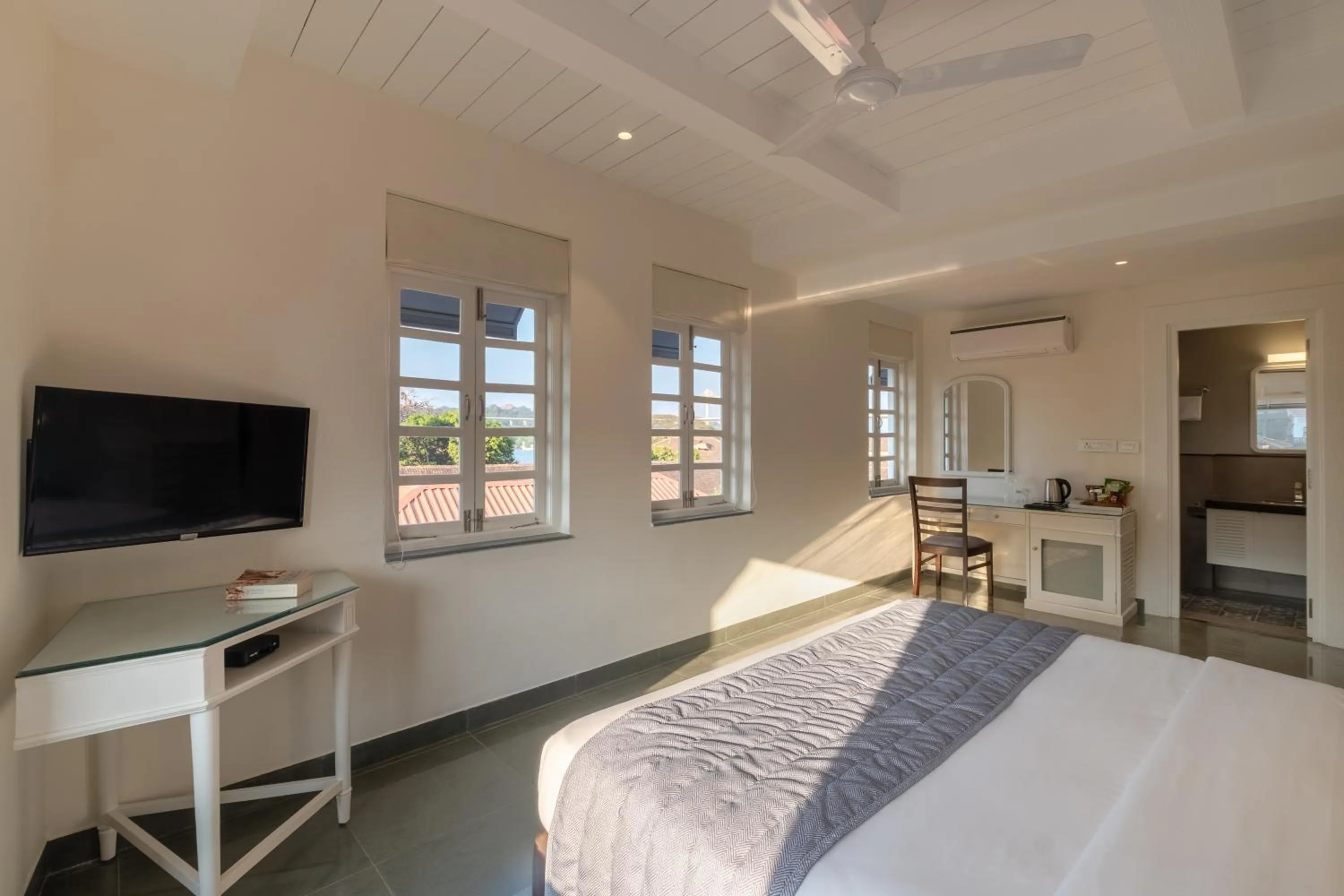 View (from property/room), Bed in O Pierre - Fontainhas