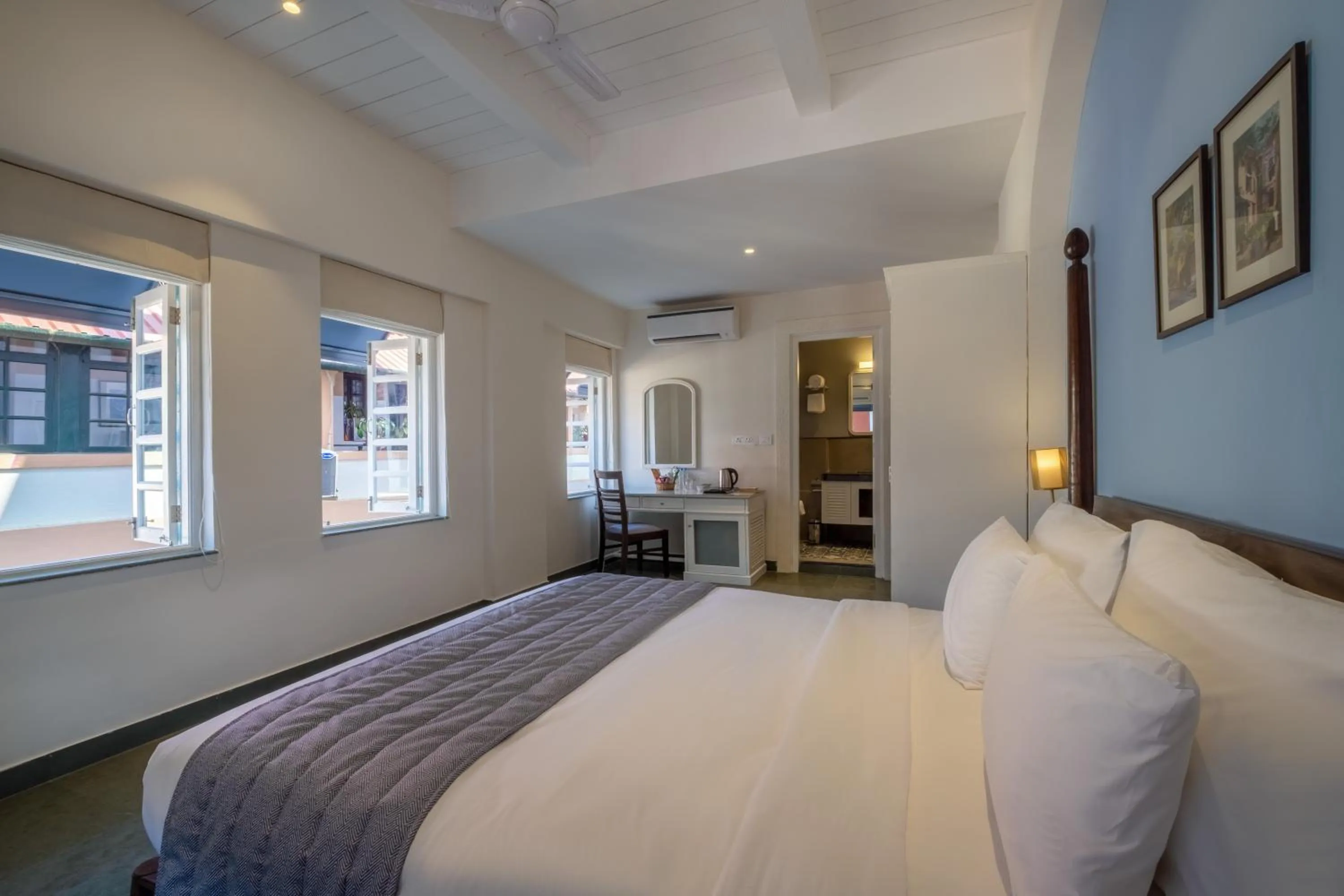 Photo of the whole room, Bed in O Pierre - Fontainhas