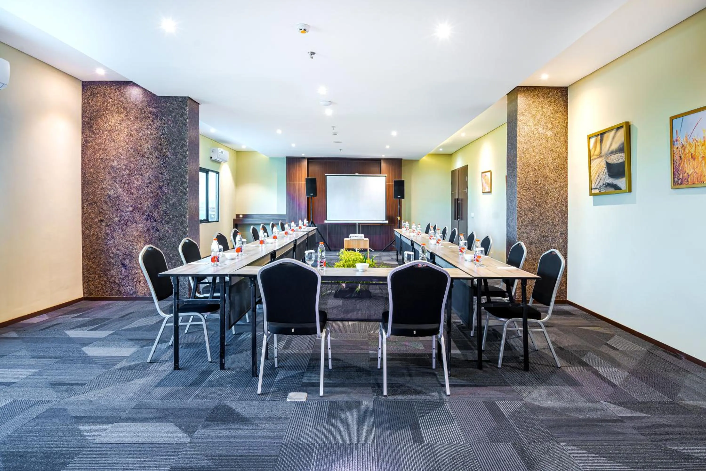 Meeting/conference room in Hotel Eastern Bojonegoro