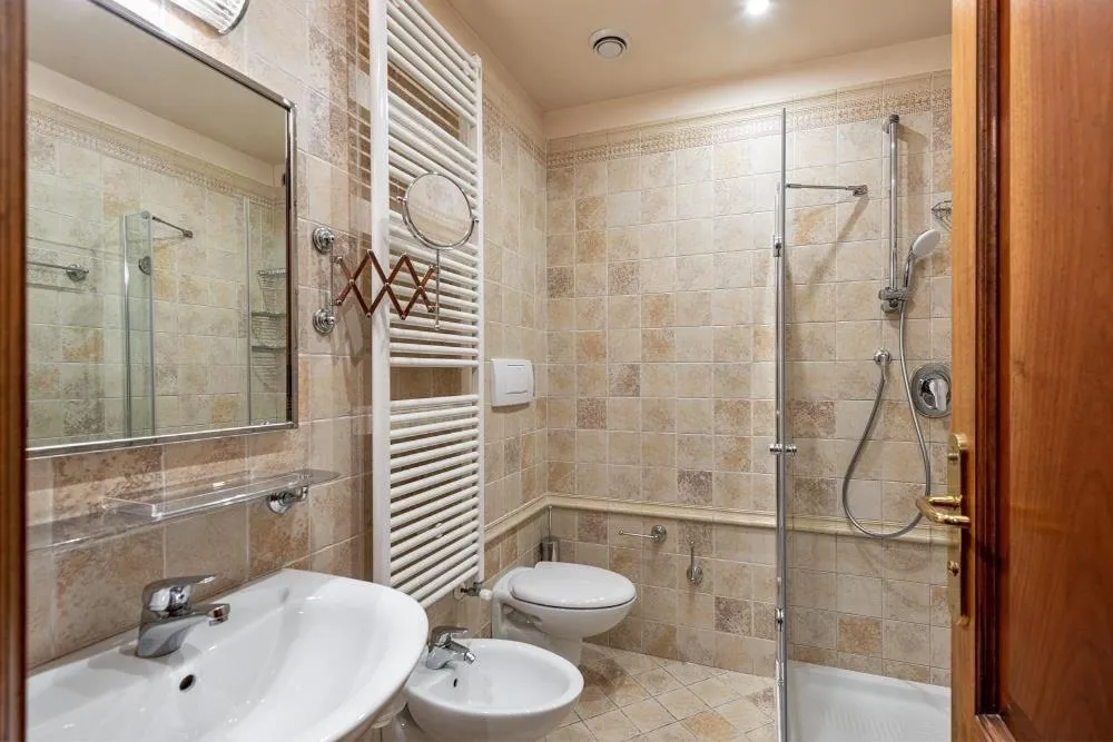 Bathroom in Hotel Montecarlo