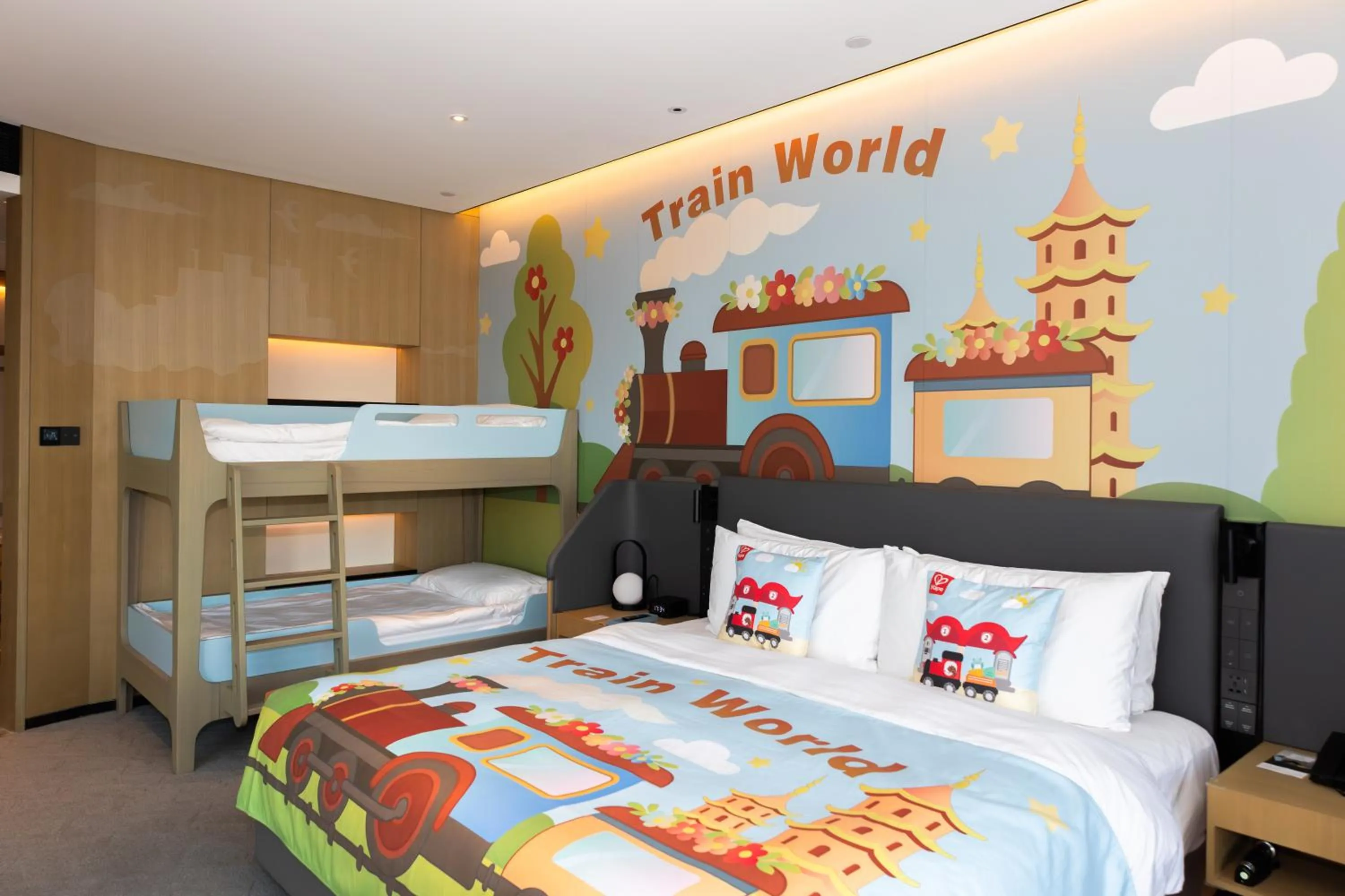 Bedroom, Bed in Crowne Plaza Quanzhou Riverview by IHG