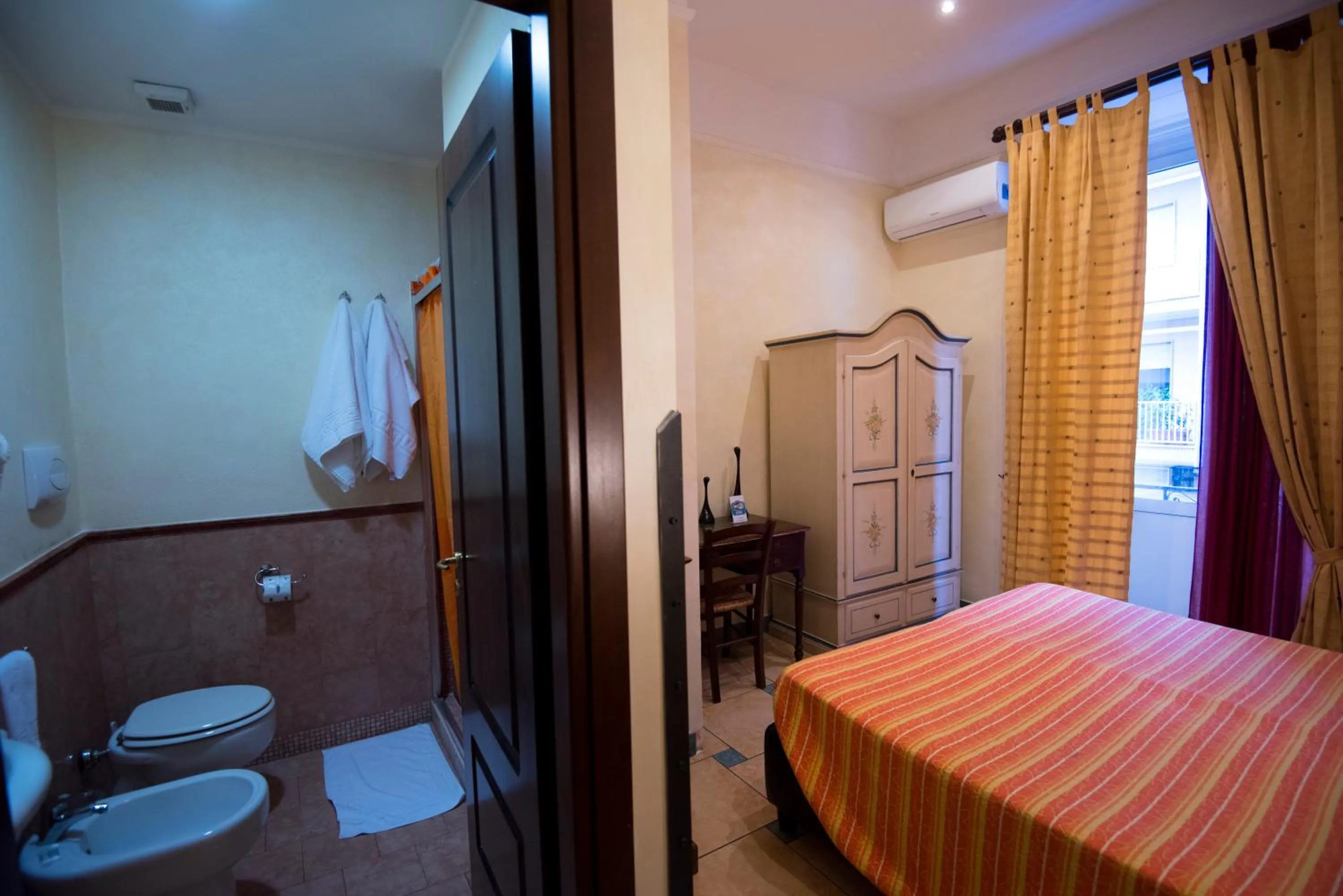 Bed in Schilizzi Hotel