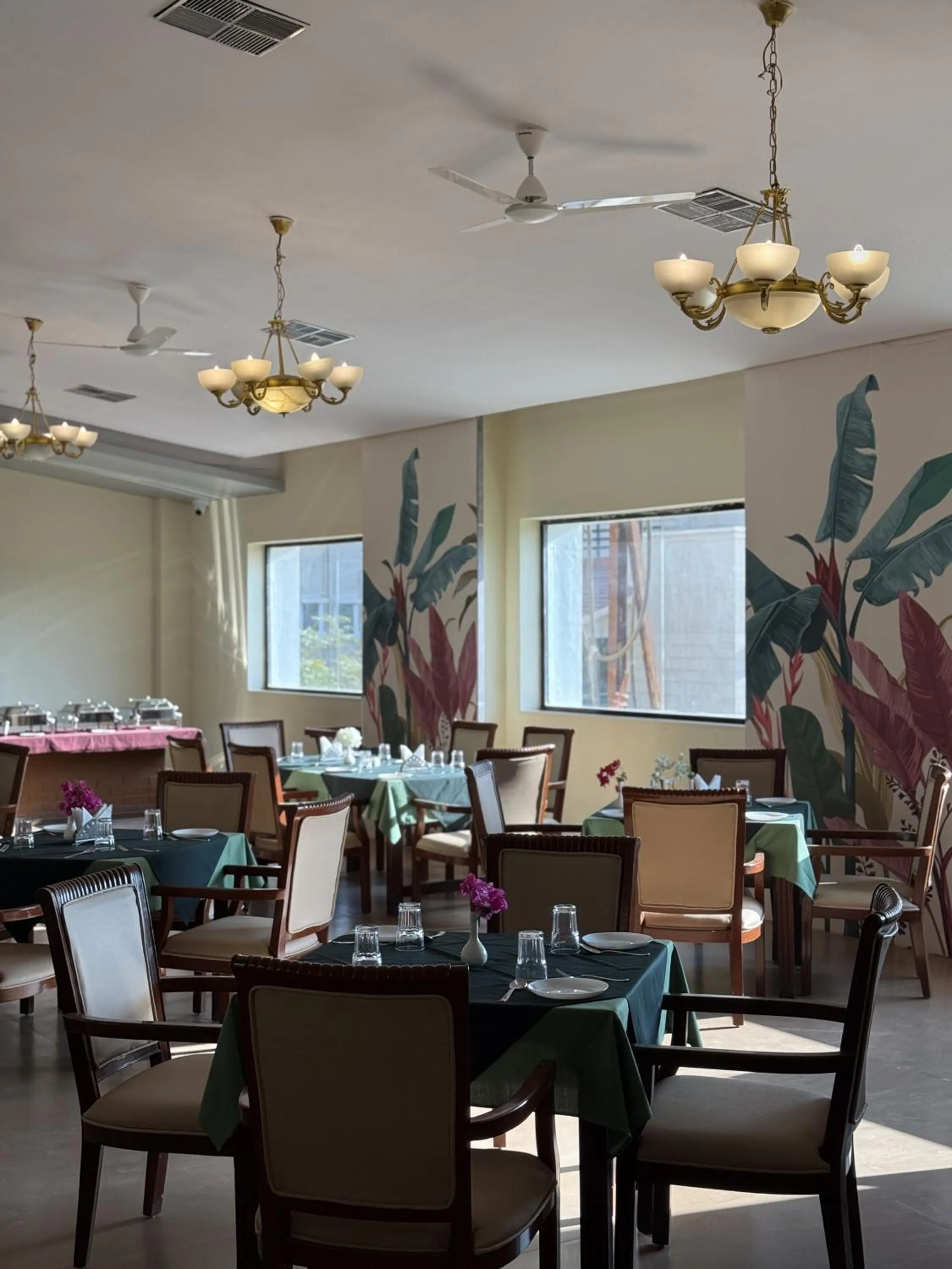 Restaurant/places to eat in Camel Valley Resort & Spa, Igatpuri