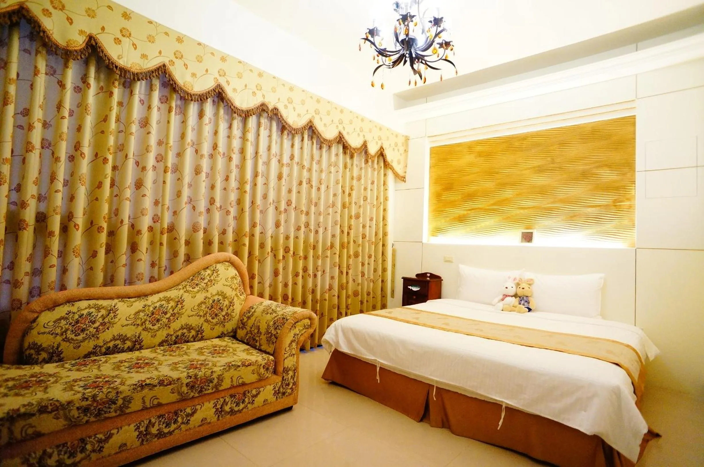 Photo of the whole room, Bed in 花蓮洄瀾雅舍民宿-近火車站