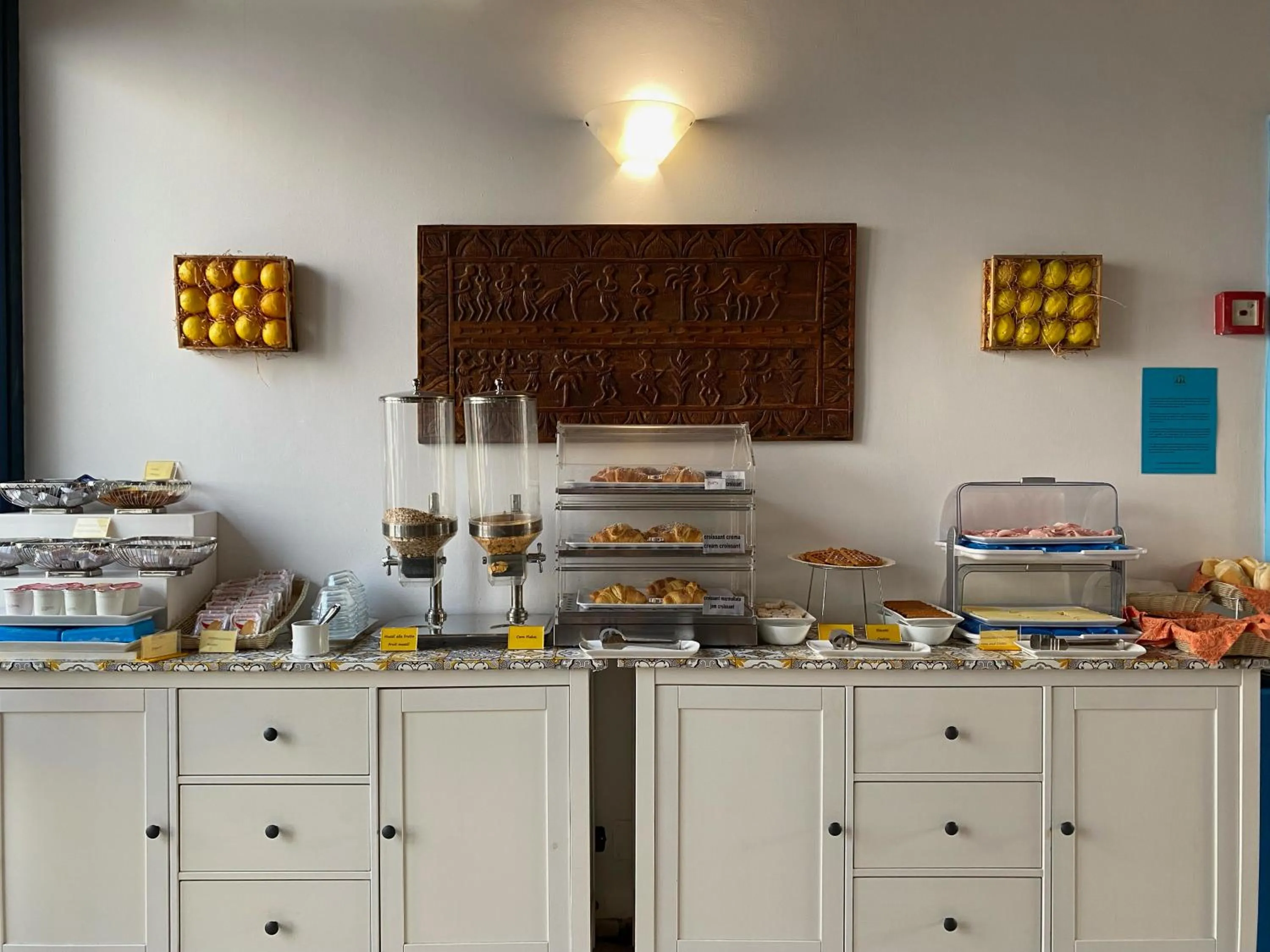 Breakfast in Hotel Aura