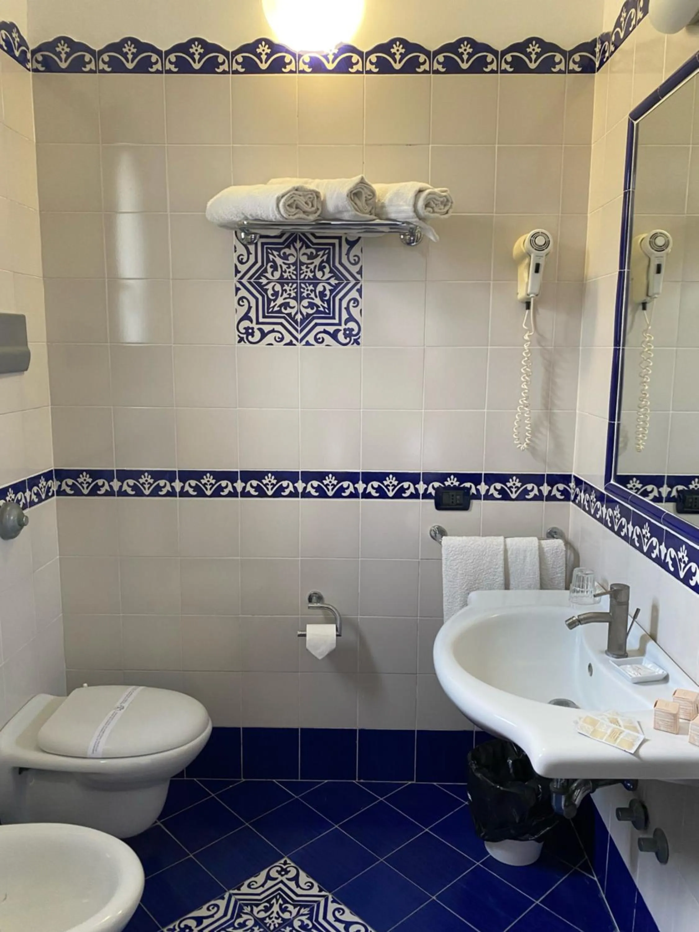 Bathroom in Hotel Aura