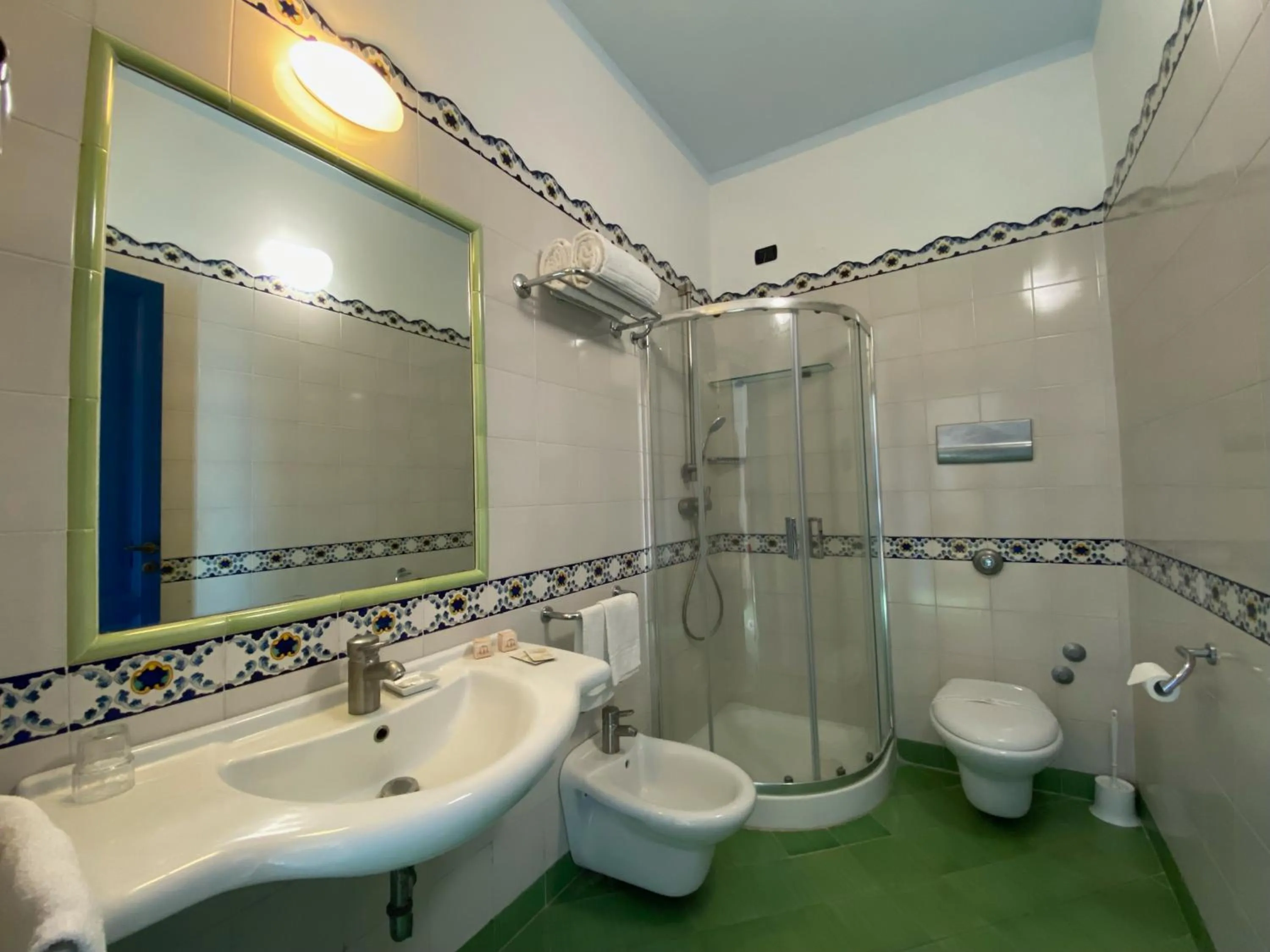 Bathroom in Hotel Aura