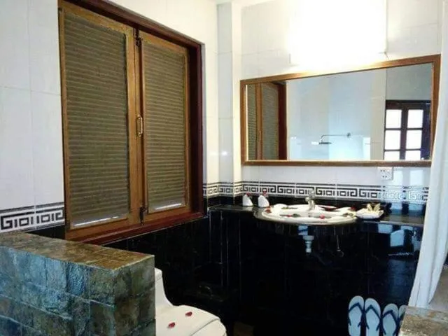 Bathroom in Emerald Sea Resort