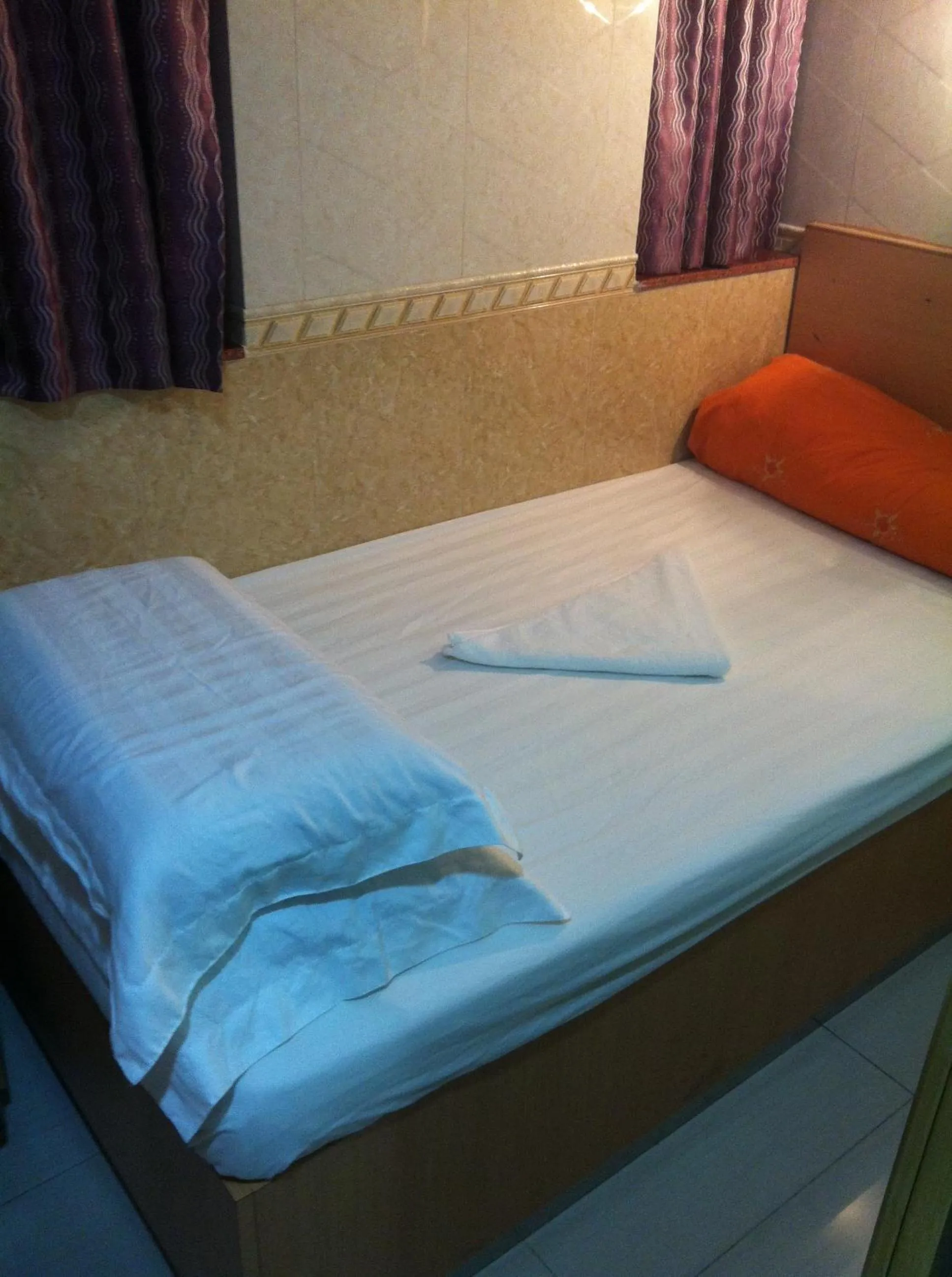 cot, Bed in Everest Guest House