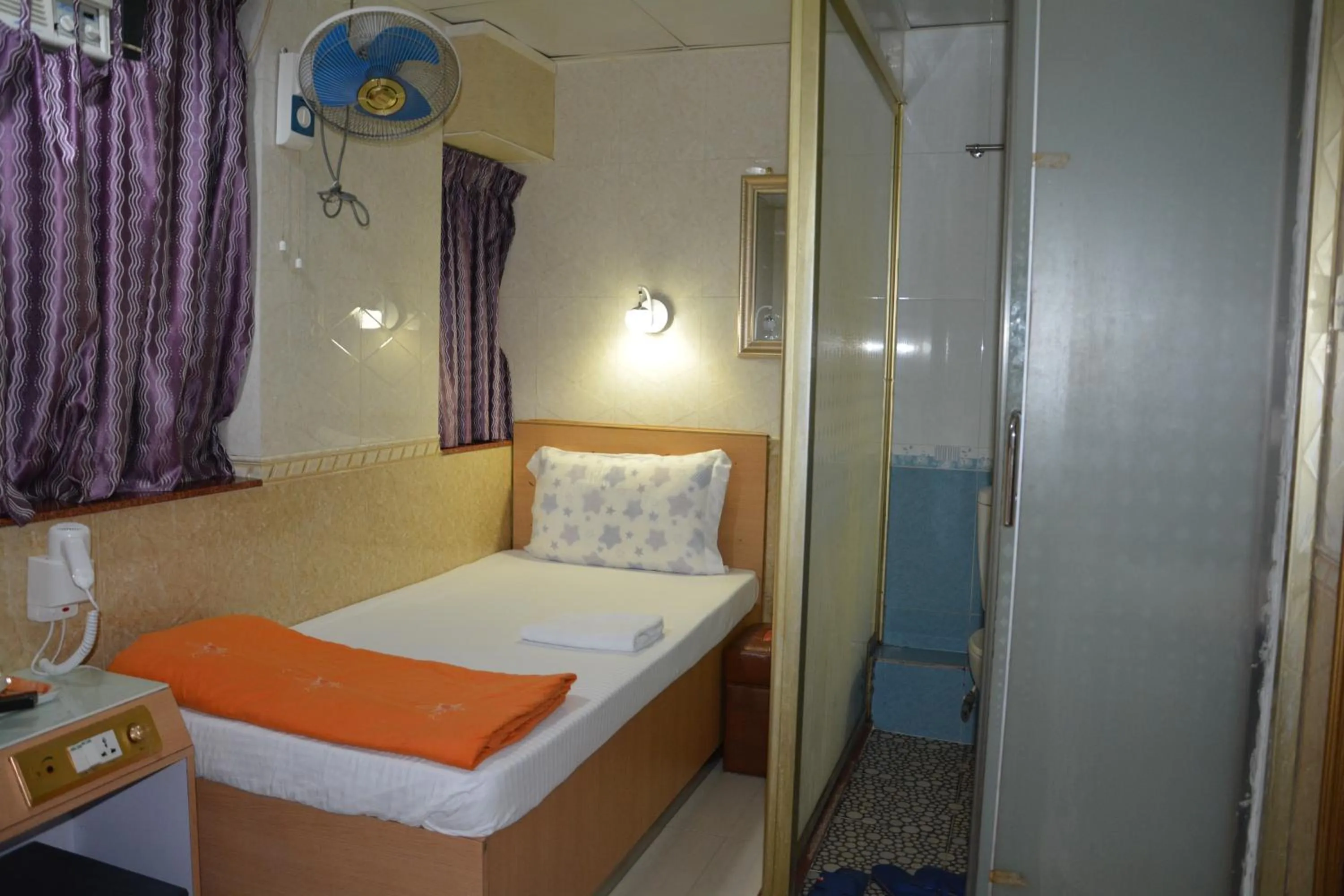 cot, Bed in Everest Guest House