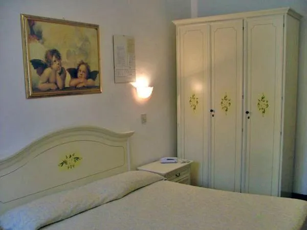 Bed in Hotel Airone