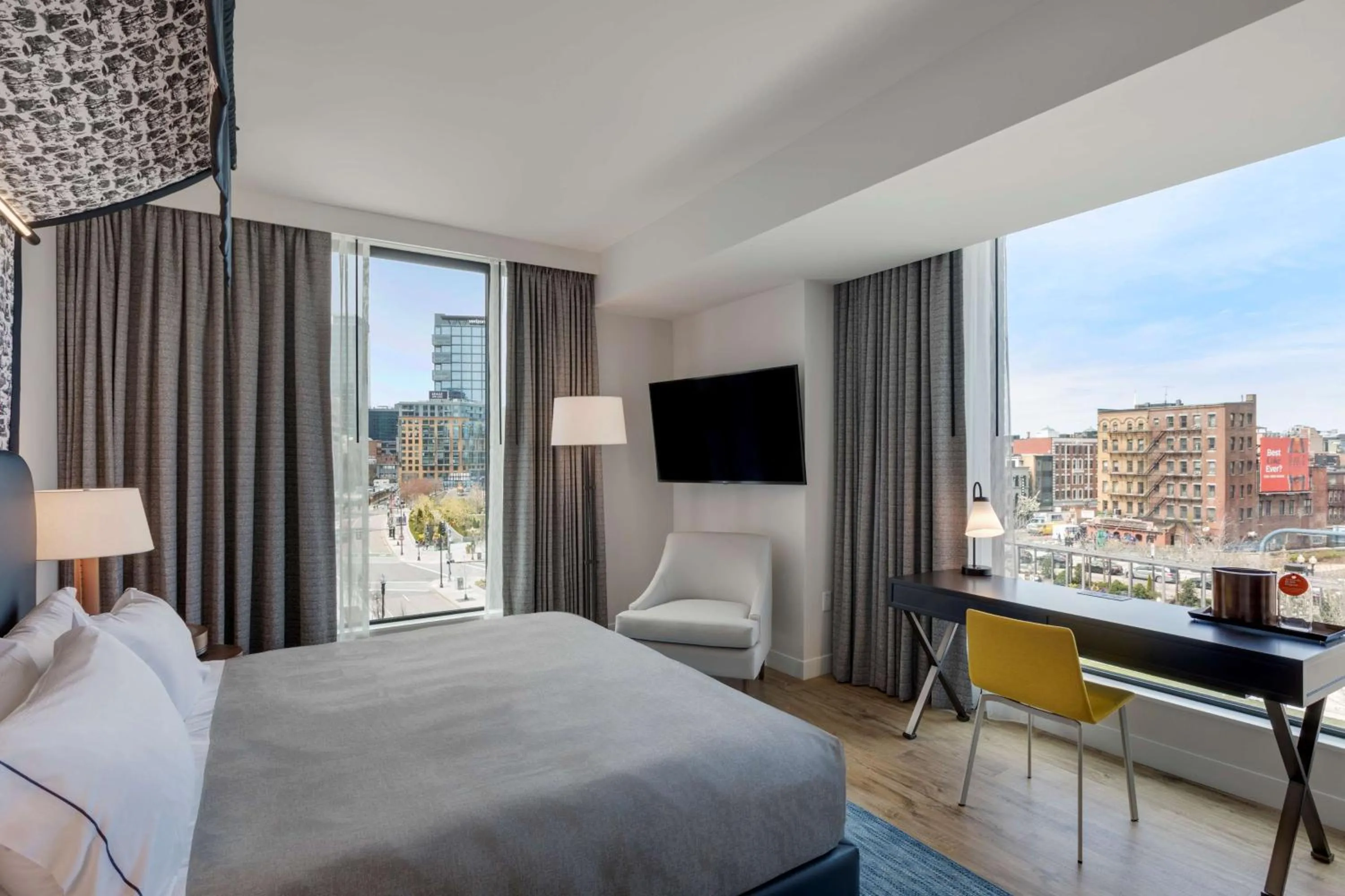 Bedroom, Bed in Canopy By Hilton Boston Downtown