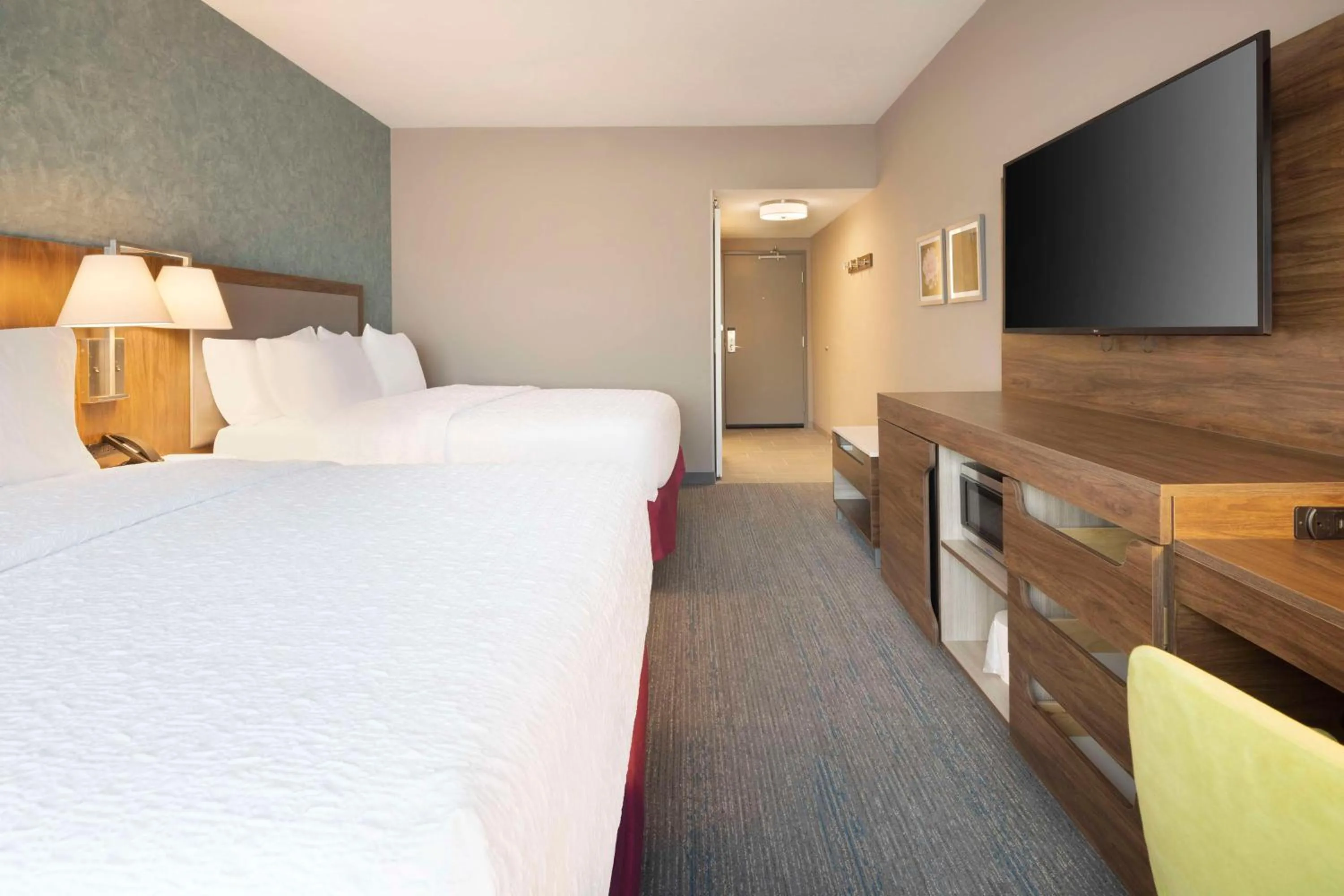 Bed in Hampton Inn Clovis, Nm