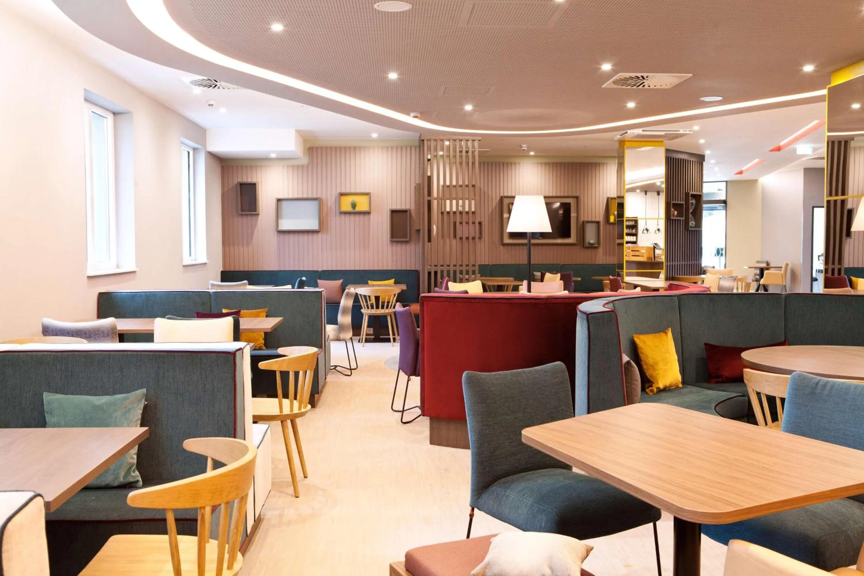 Restaurant/places to eat in Hampton By Hilton Regensburg