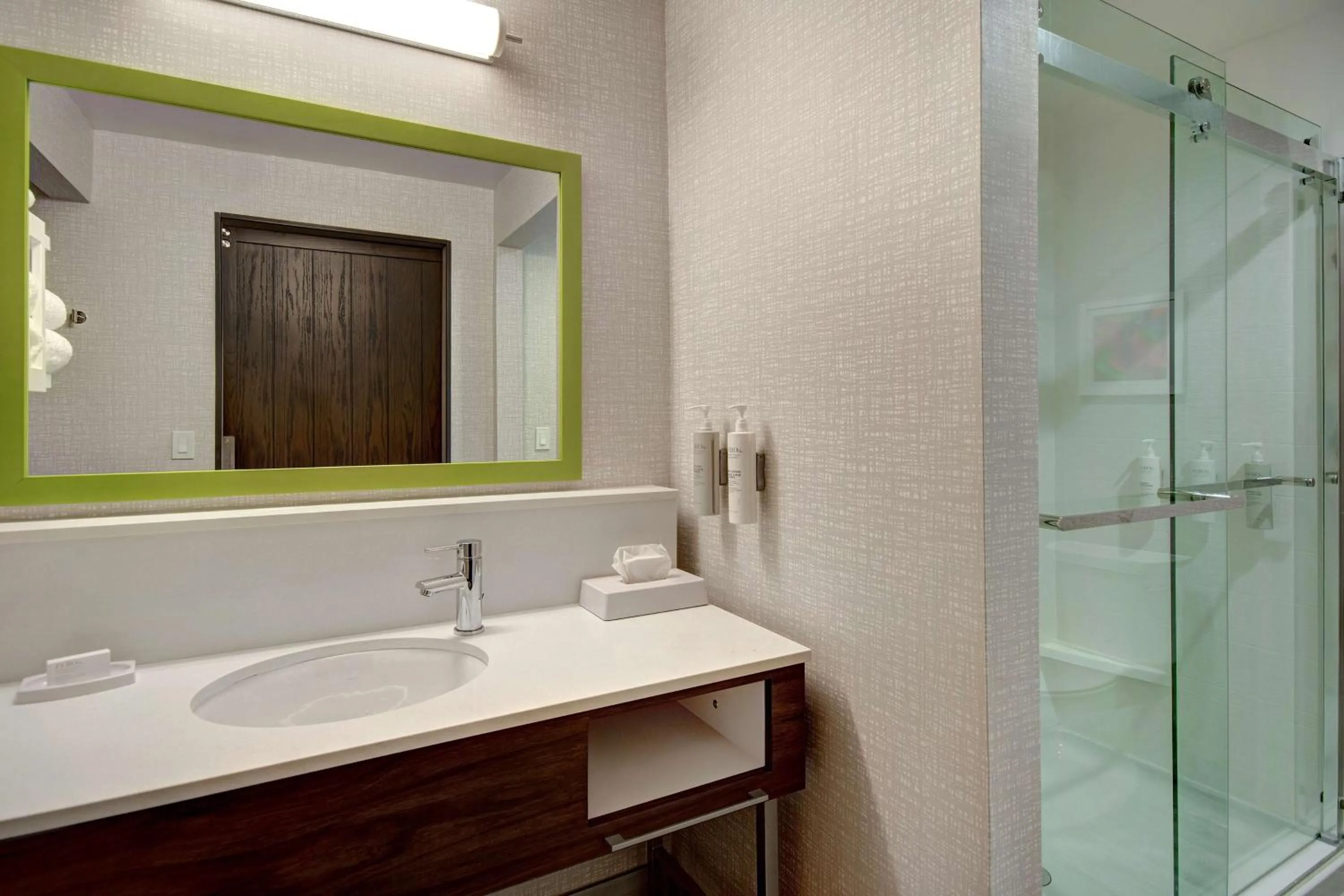 Bathroom in Hampton Inn & Suites By Hilton Rancho Cucamonga