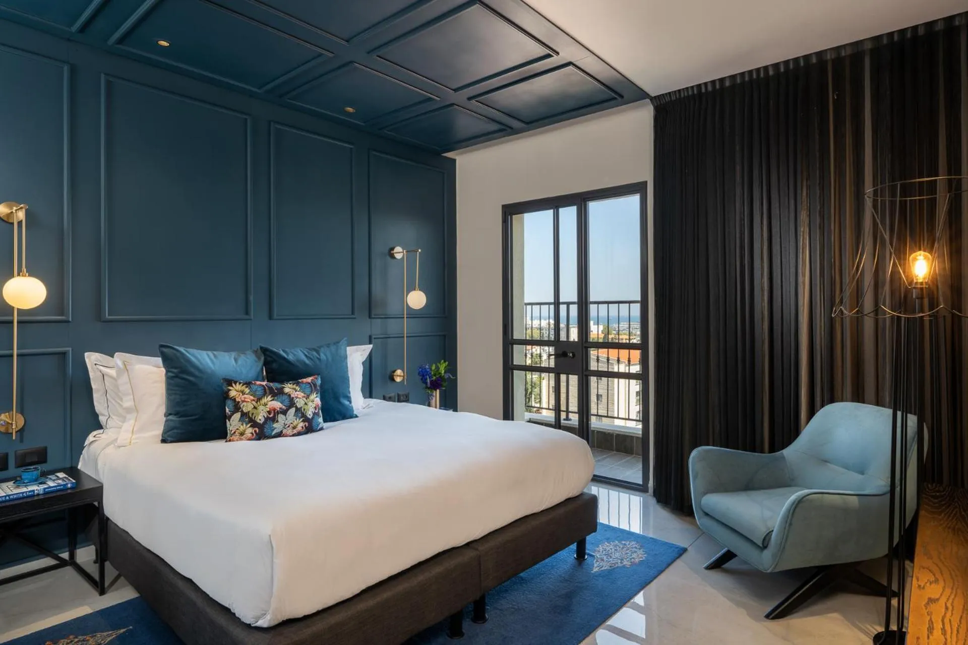 Living room, Bed in Hotel Botanica- Limited Edition By Fattal