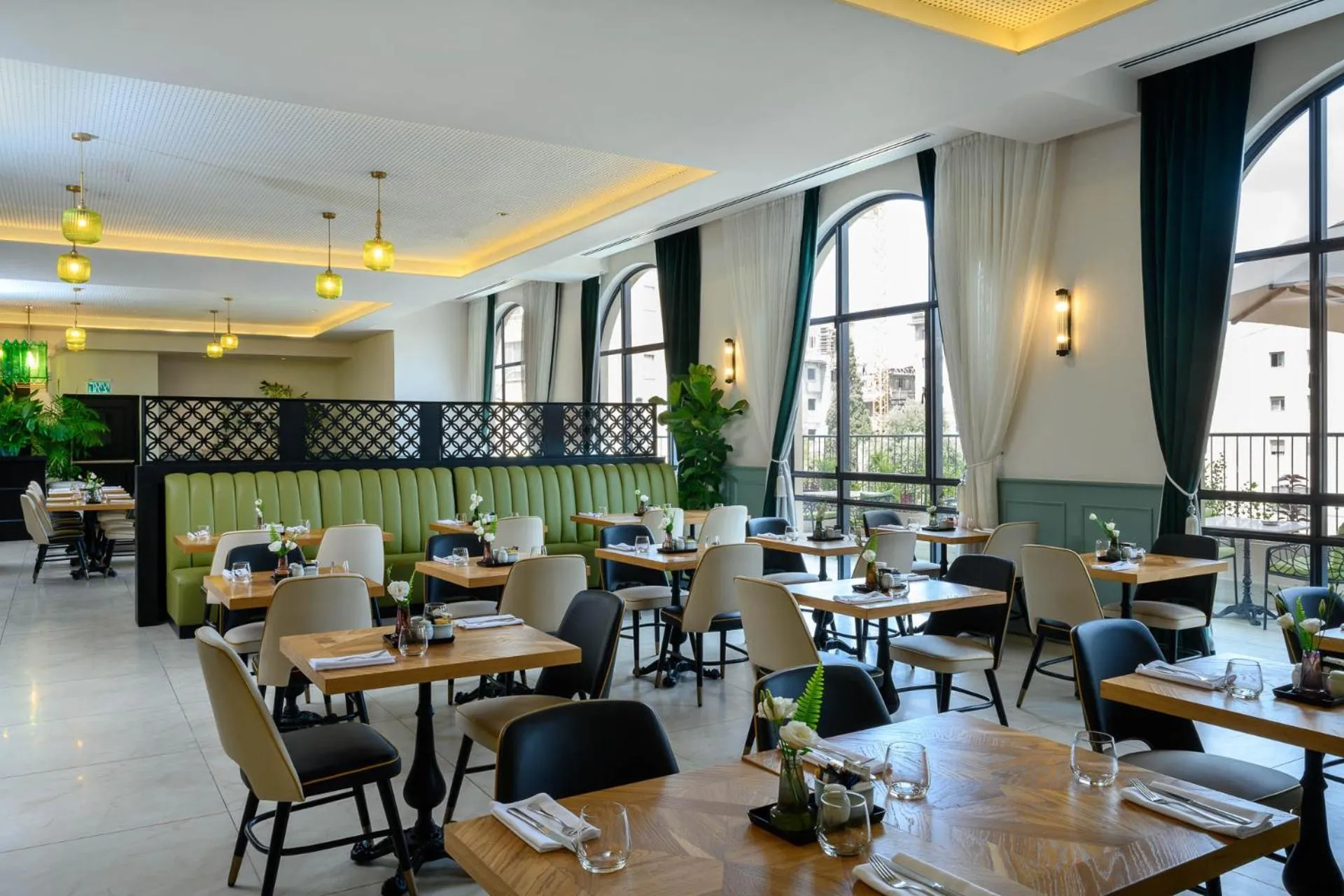 Restaurant/places to eat in Hotel Botanica- Limited Edition By Fattal