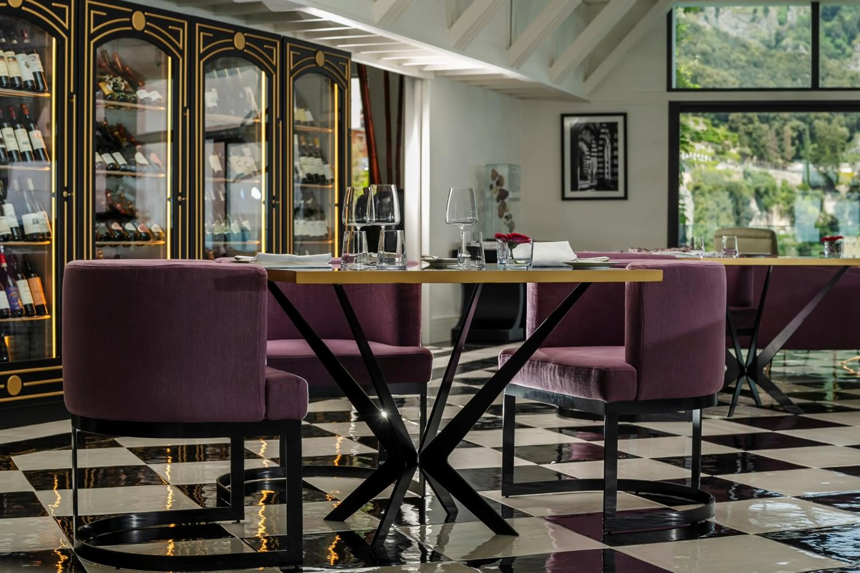 Restaurant/places to eat in Hotel Miramalfi