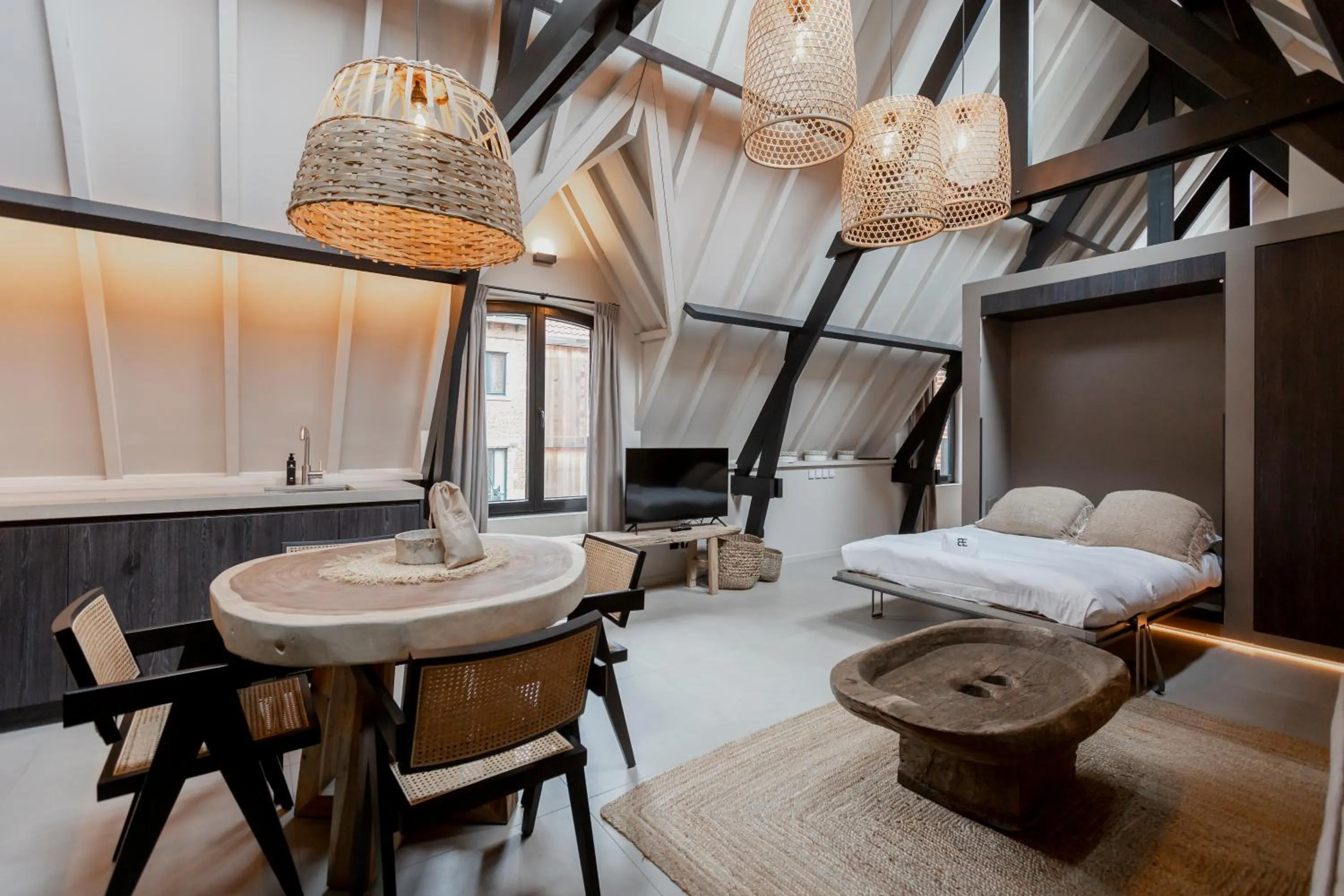 Bed in BTFL Living, Luxury Residences Antwerp, Zirkstraat
