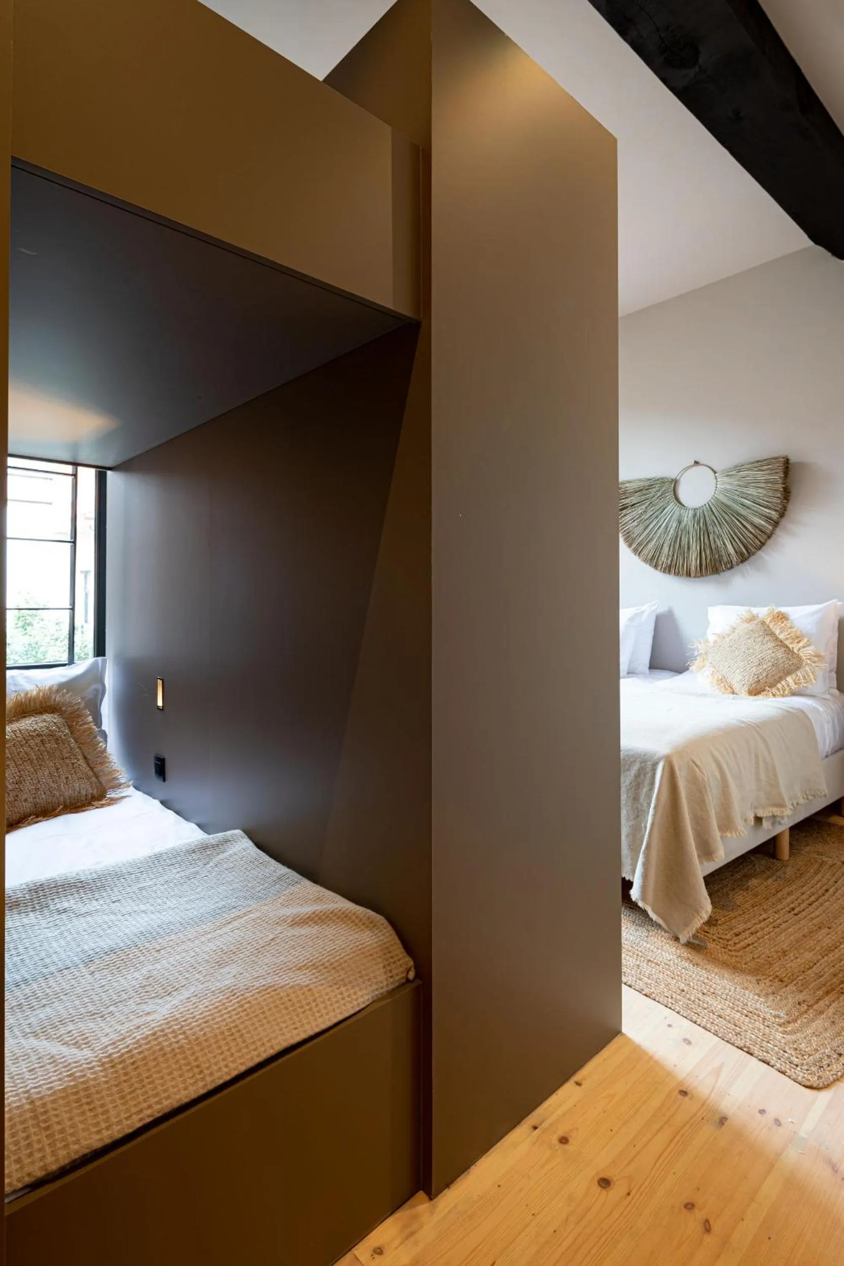 Bed in BTFL Living, Luxury Residences Antwerp, Zirkstraat