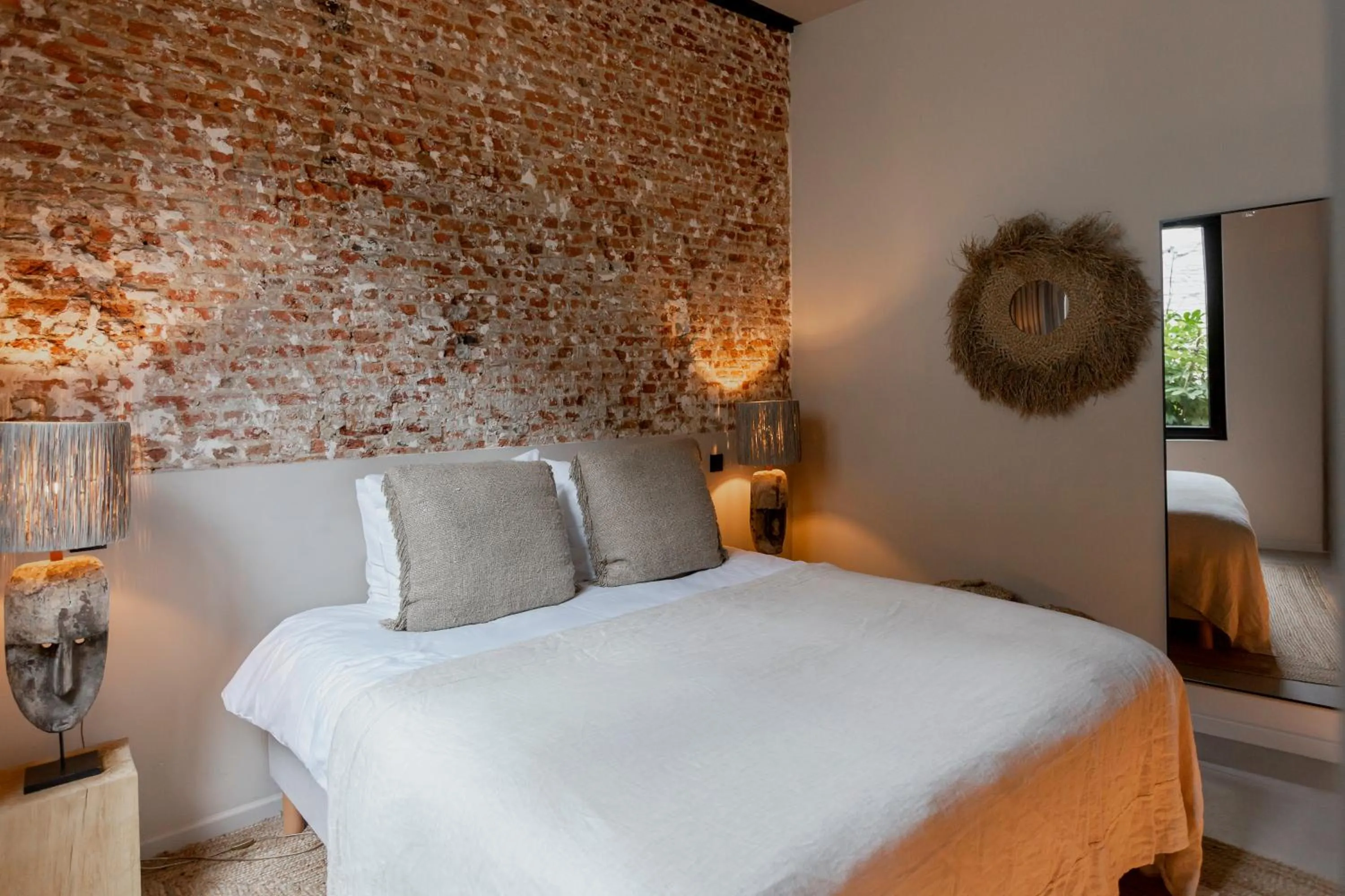 Bed in BTFL Living, Luxury Residences Antwerp, Zirkstraat