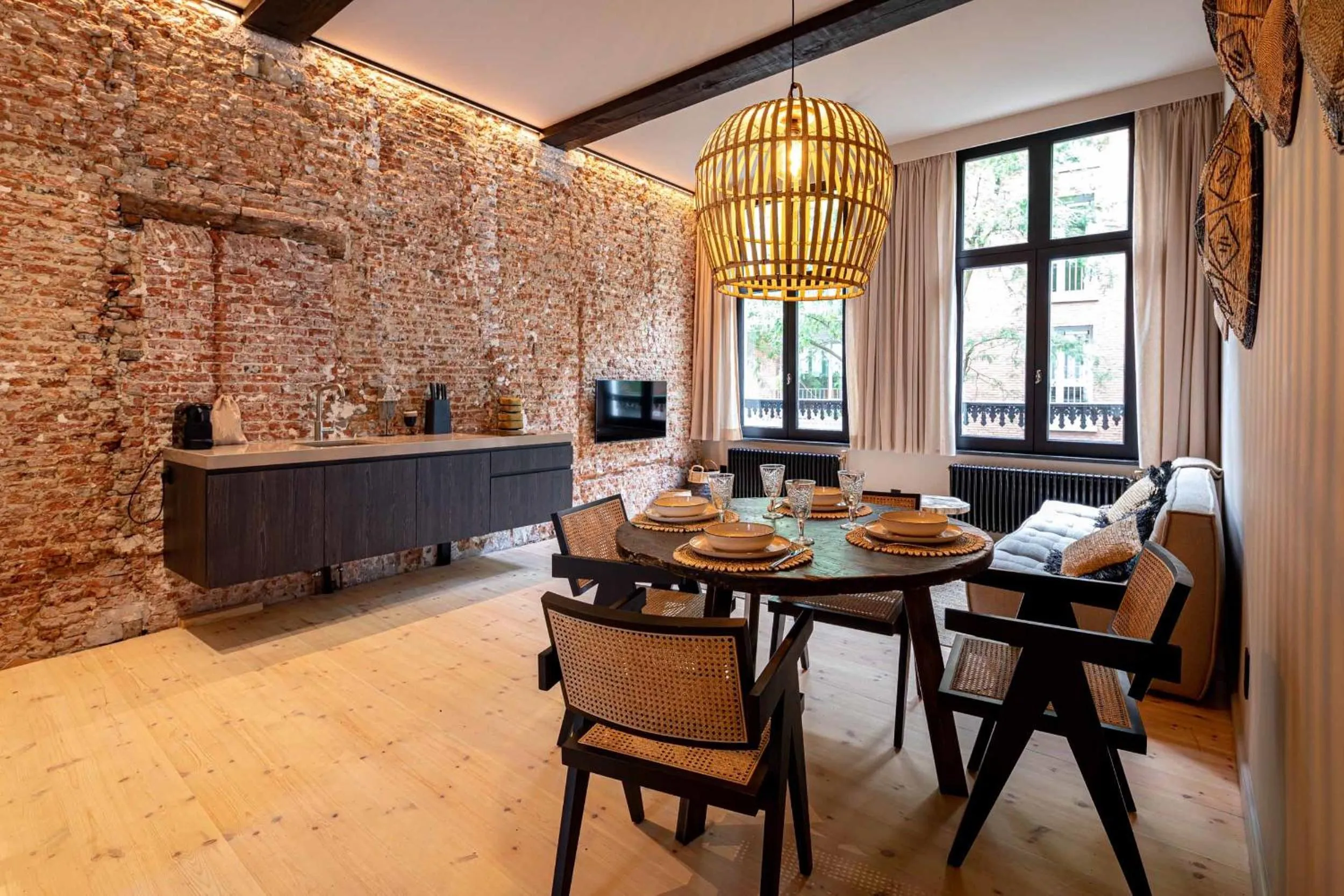 TV and multimedia in BTFL Living, Luxury Residences Antwerp, Zirkstraat