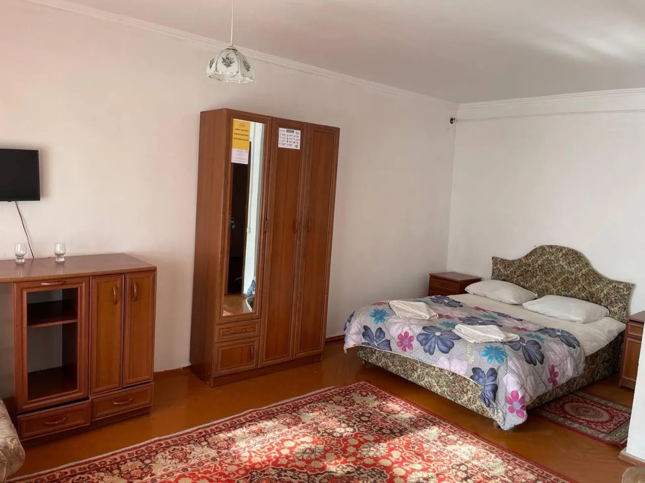 Bed in Otel Issyk-Kul Karakol