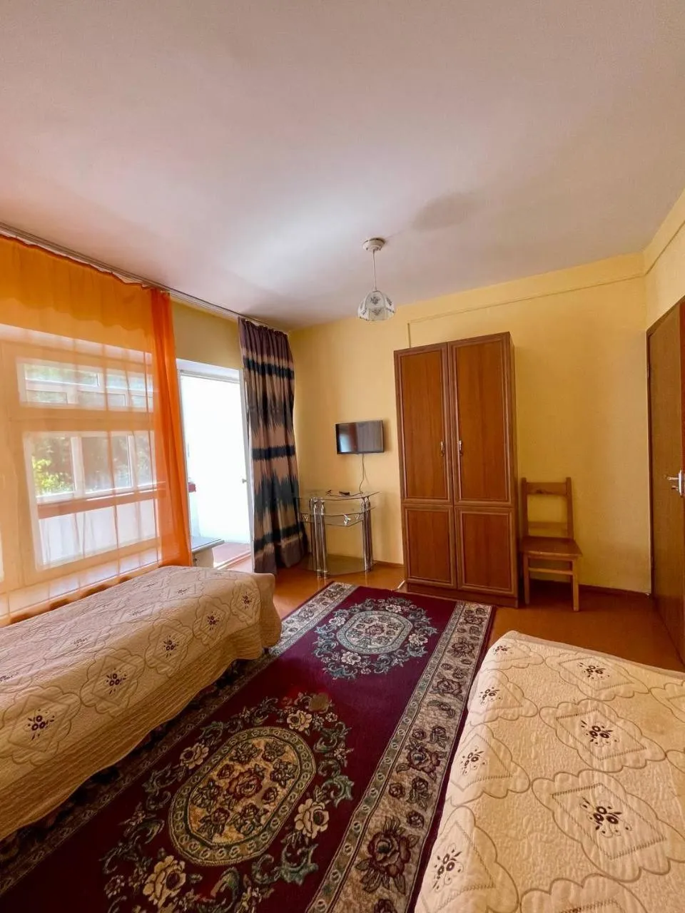 Bed in Otel Issyk-Kul Karakol