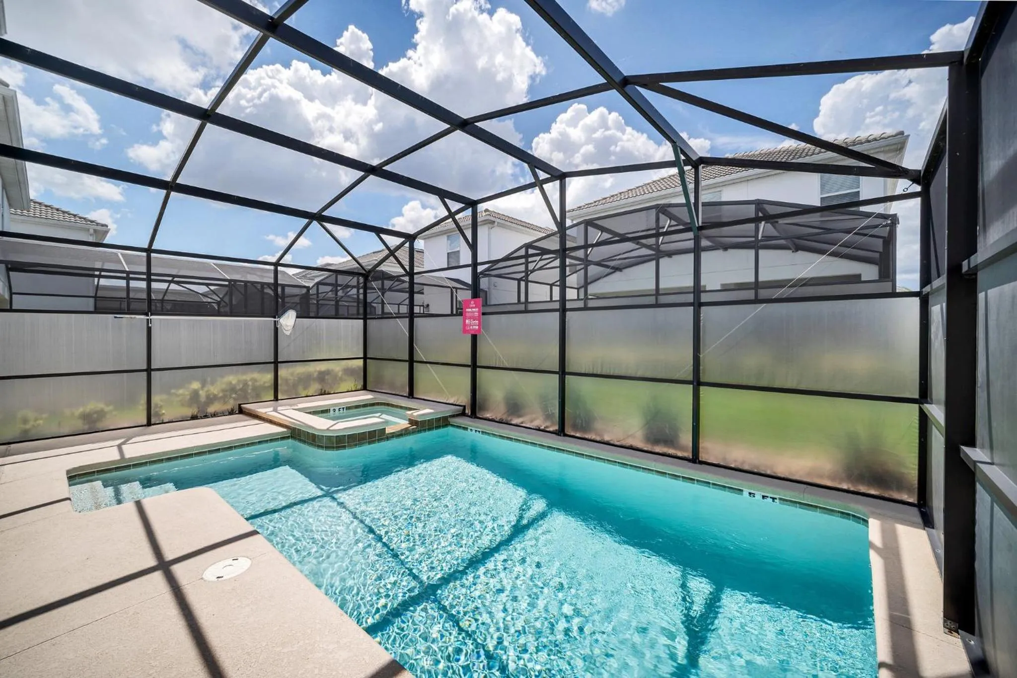 Gorgeous, Modern Home wPrivate Pool