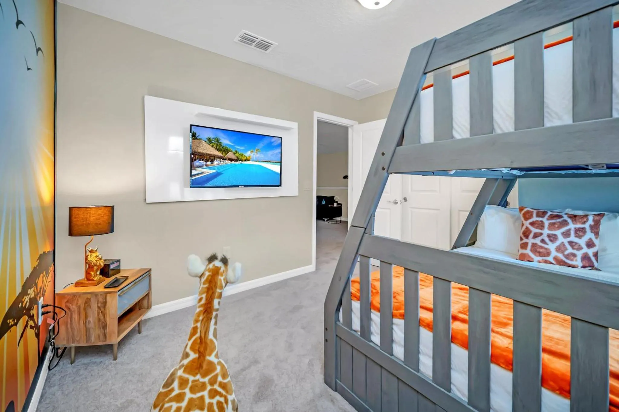 Bed in Free Waterpark Private Splash Pool Near Disney