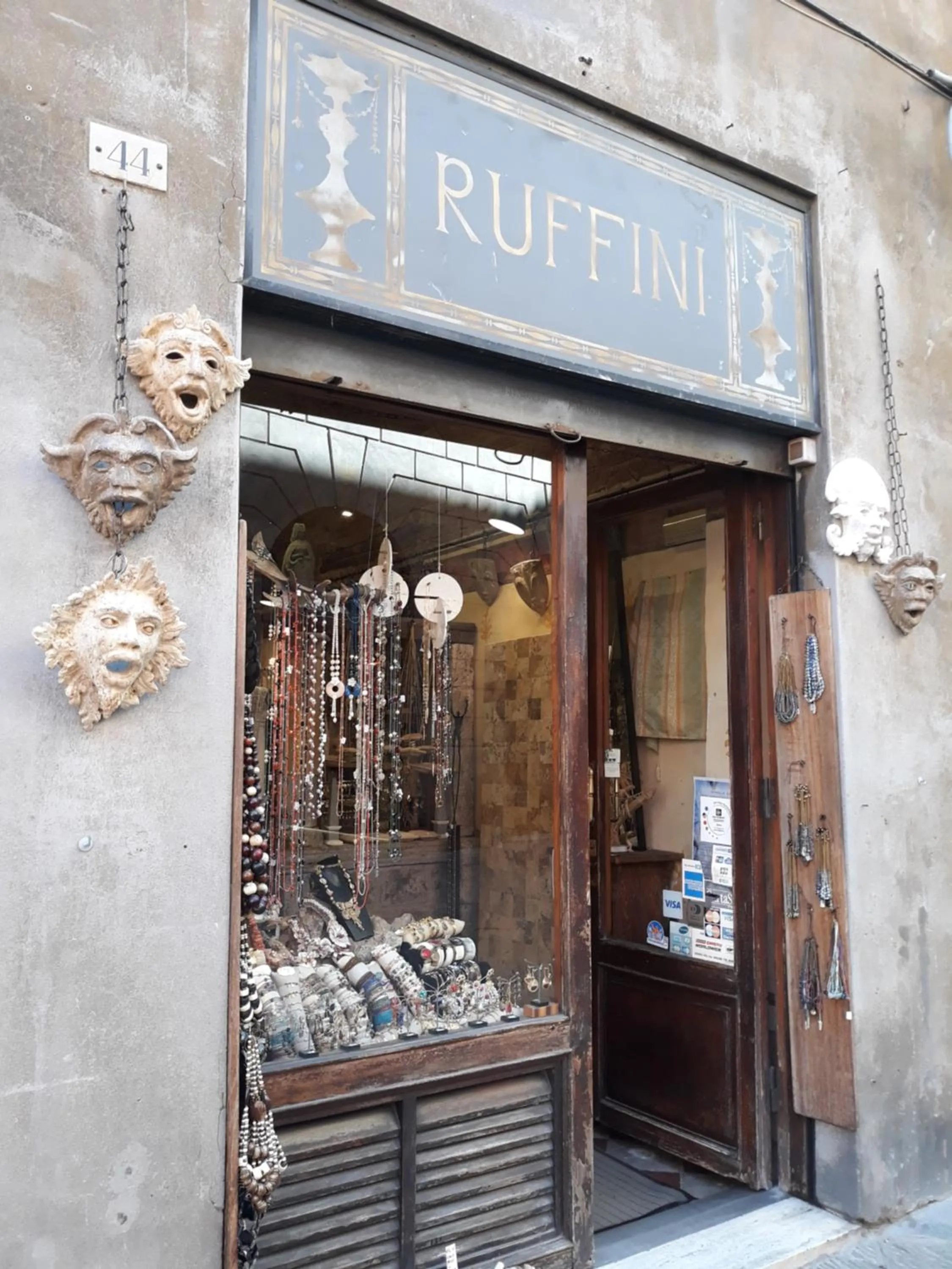 Day in Hotel Minerva