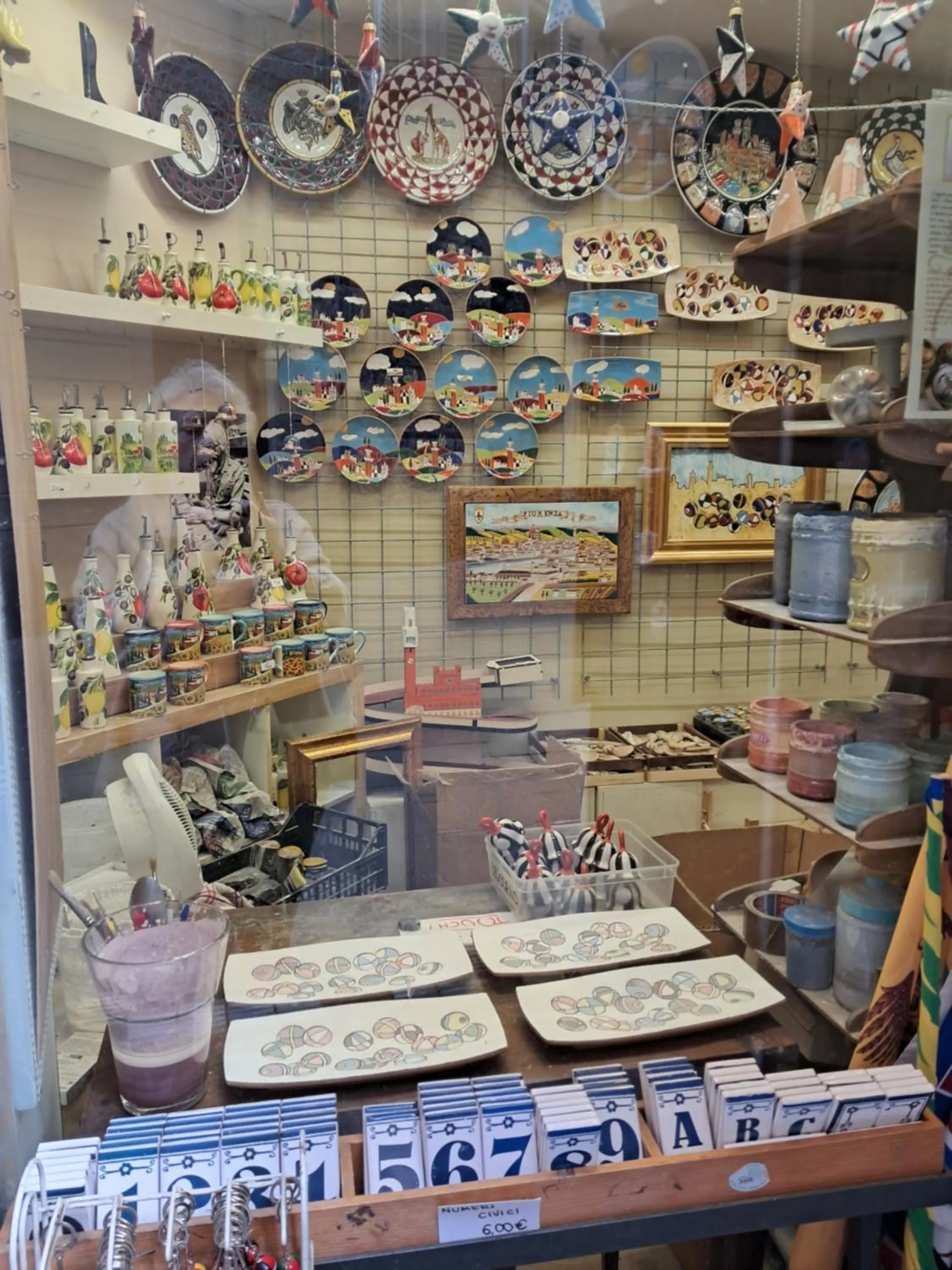 On-site shops in Hotel Minerva