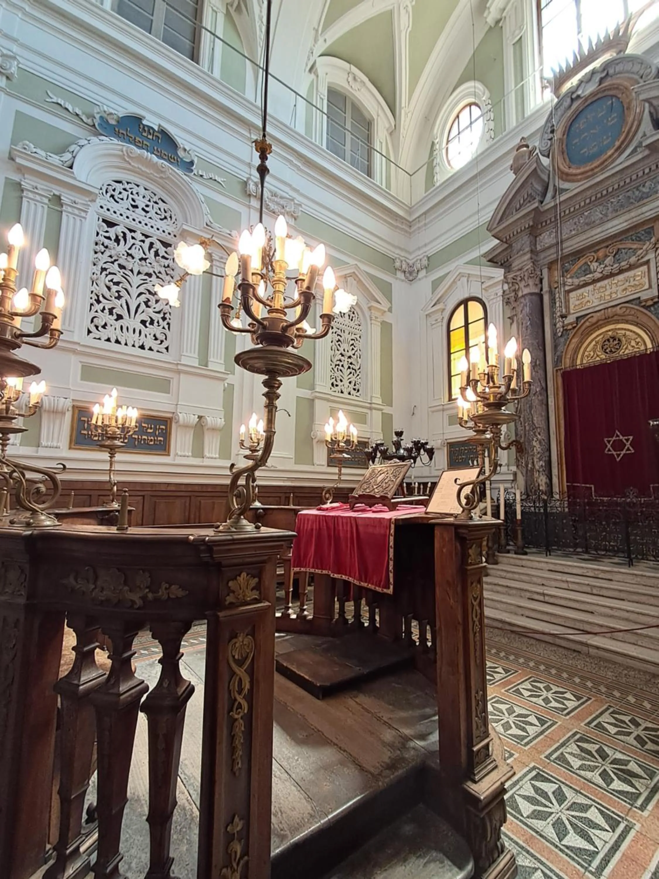 Place of worship in Hotel Minerva