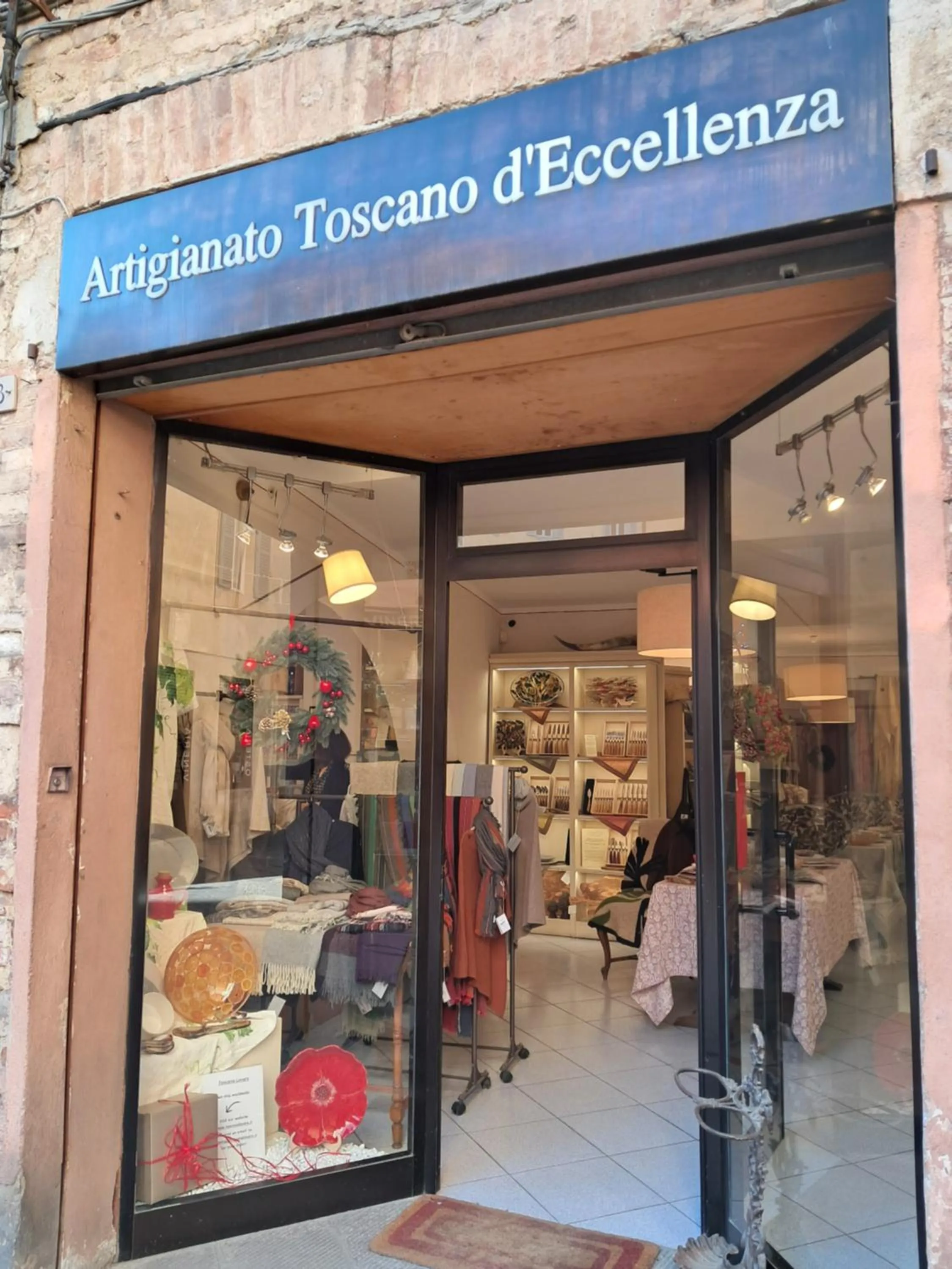 On-site shops in Hotel Minerva