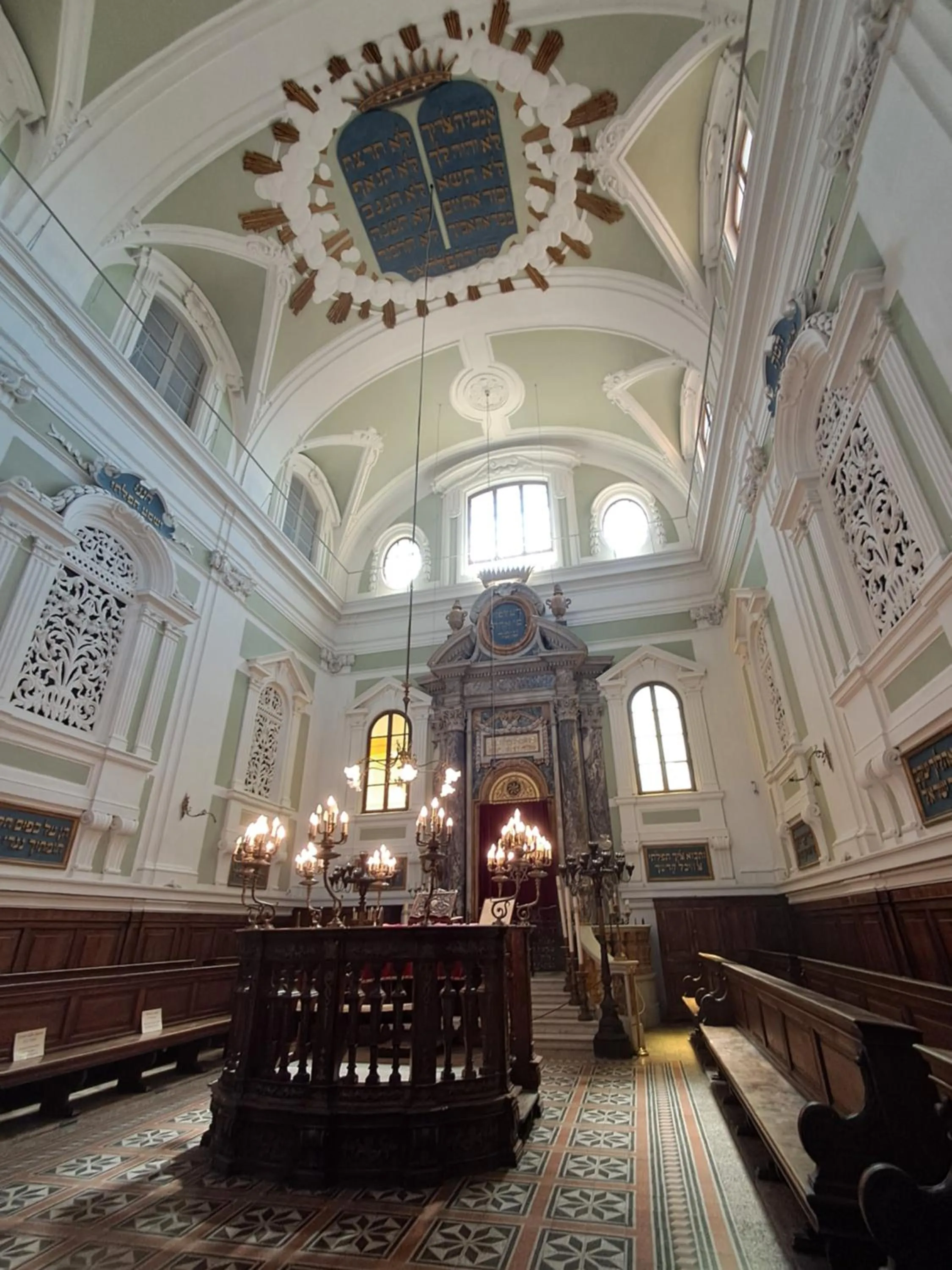 Place of worship in Hotel Minerva