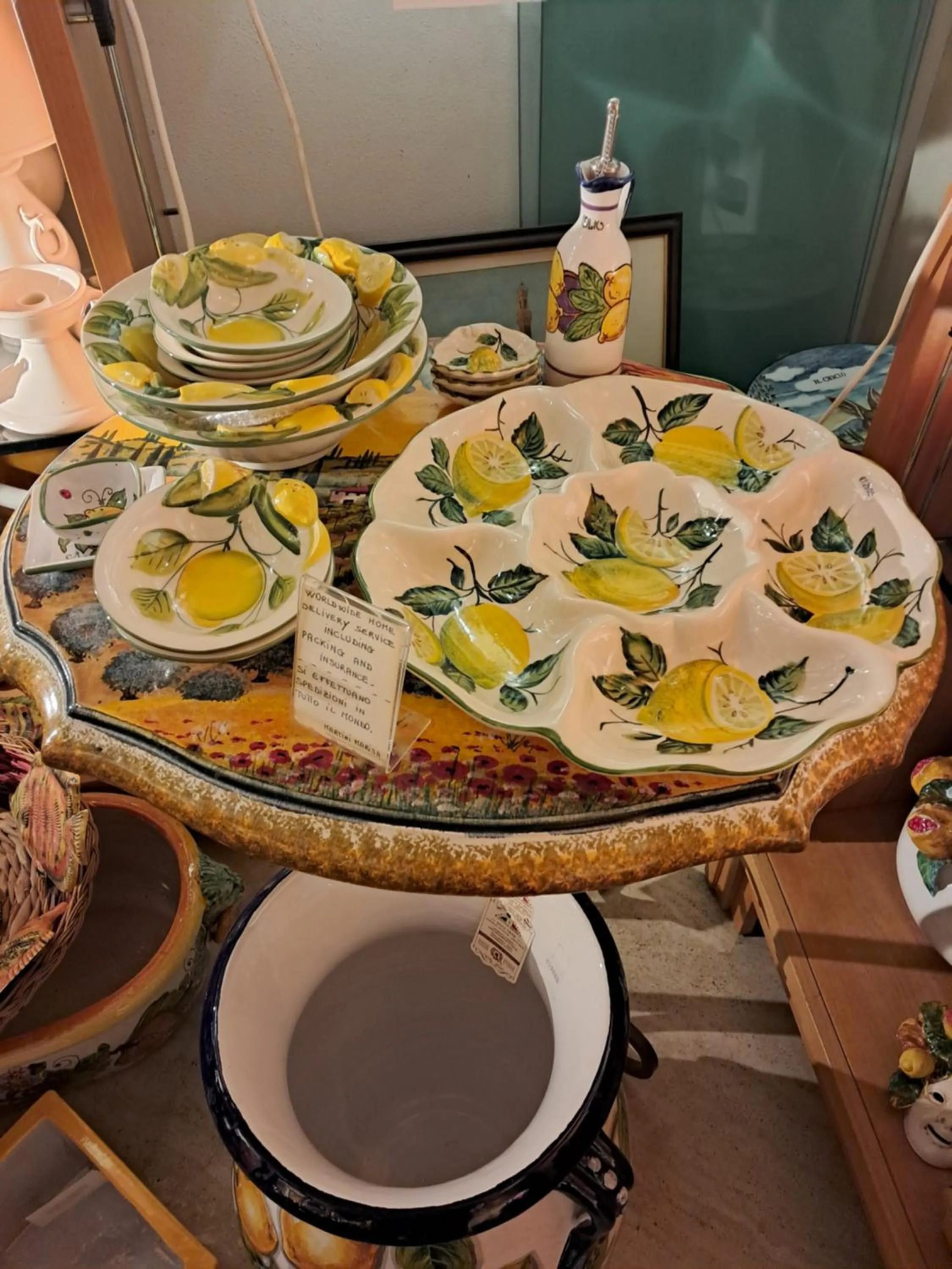 On-site shops in Hotel Minerva