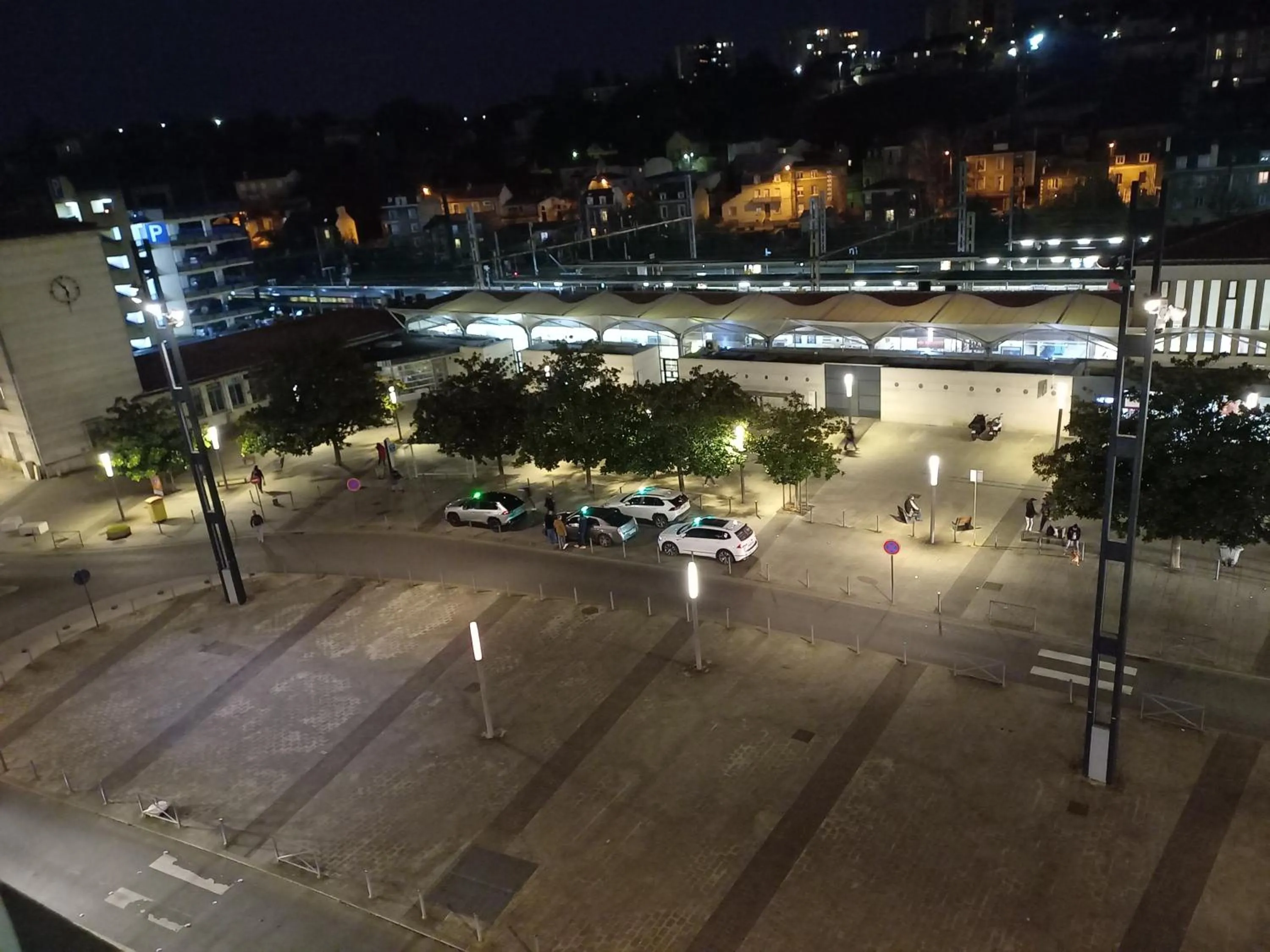 City view in Hôtel Victoire, Poitiers Gare