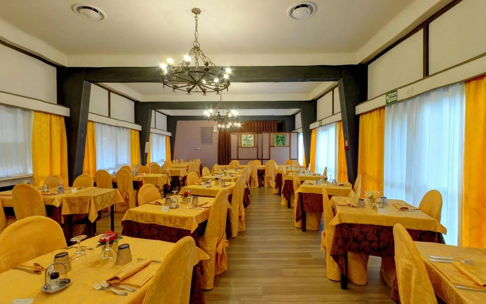 Restaurant/places to eat in Ai Ronchi Motor Hotel Brescia