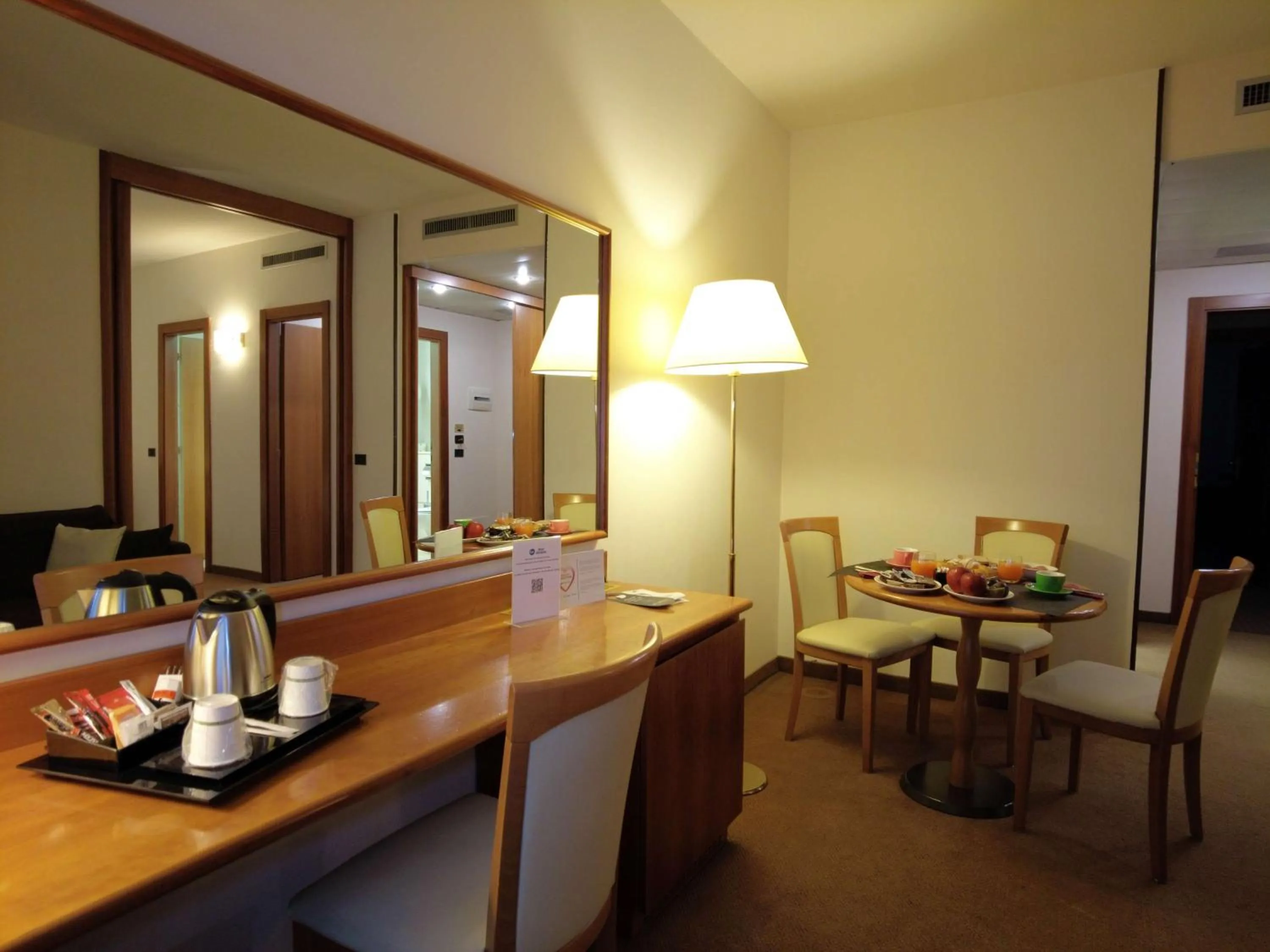 TV and multimedia in Best Western Park Hotel