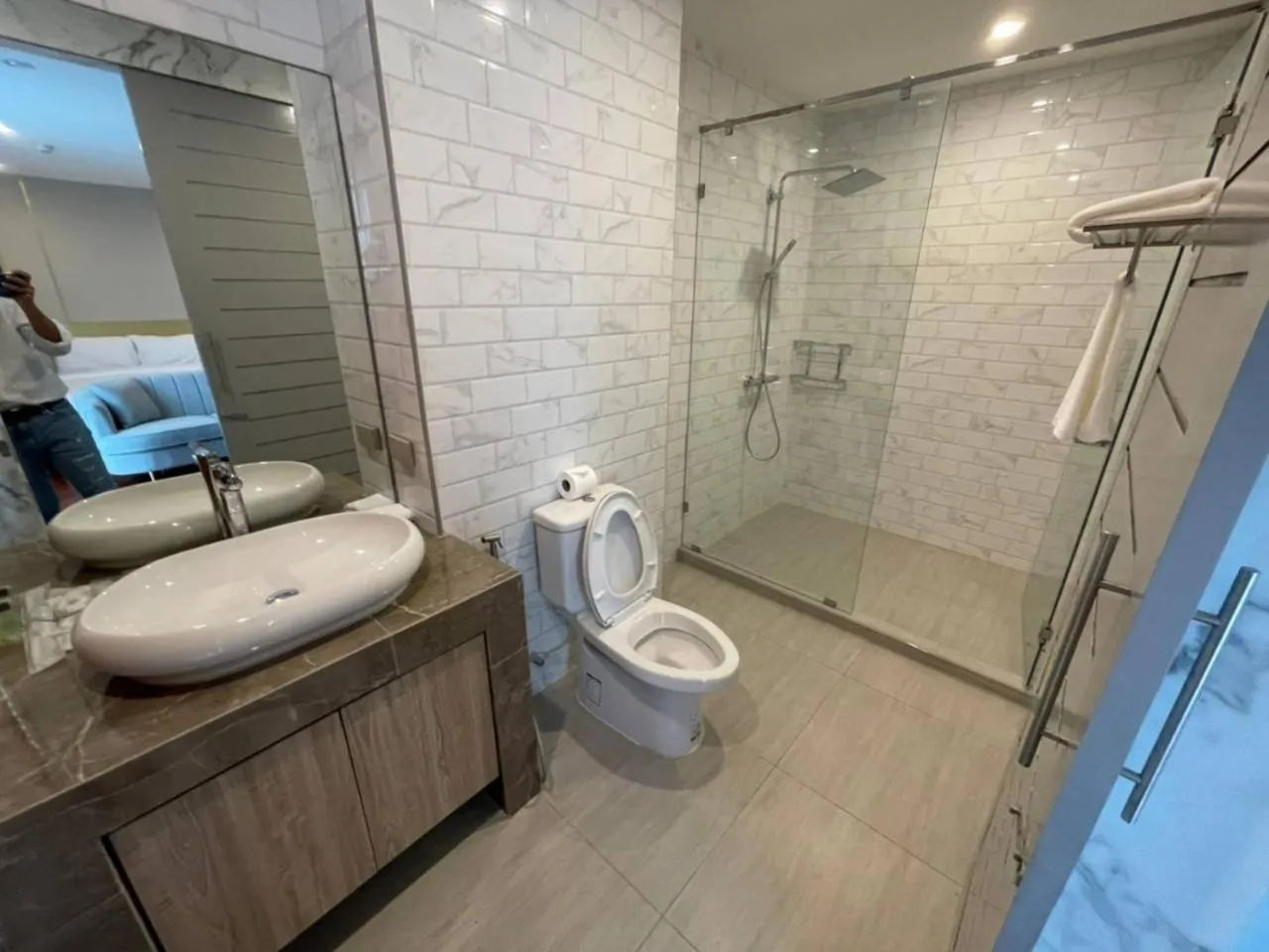 ViVi Avenue Thonglor