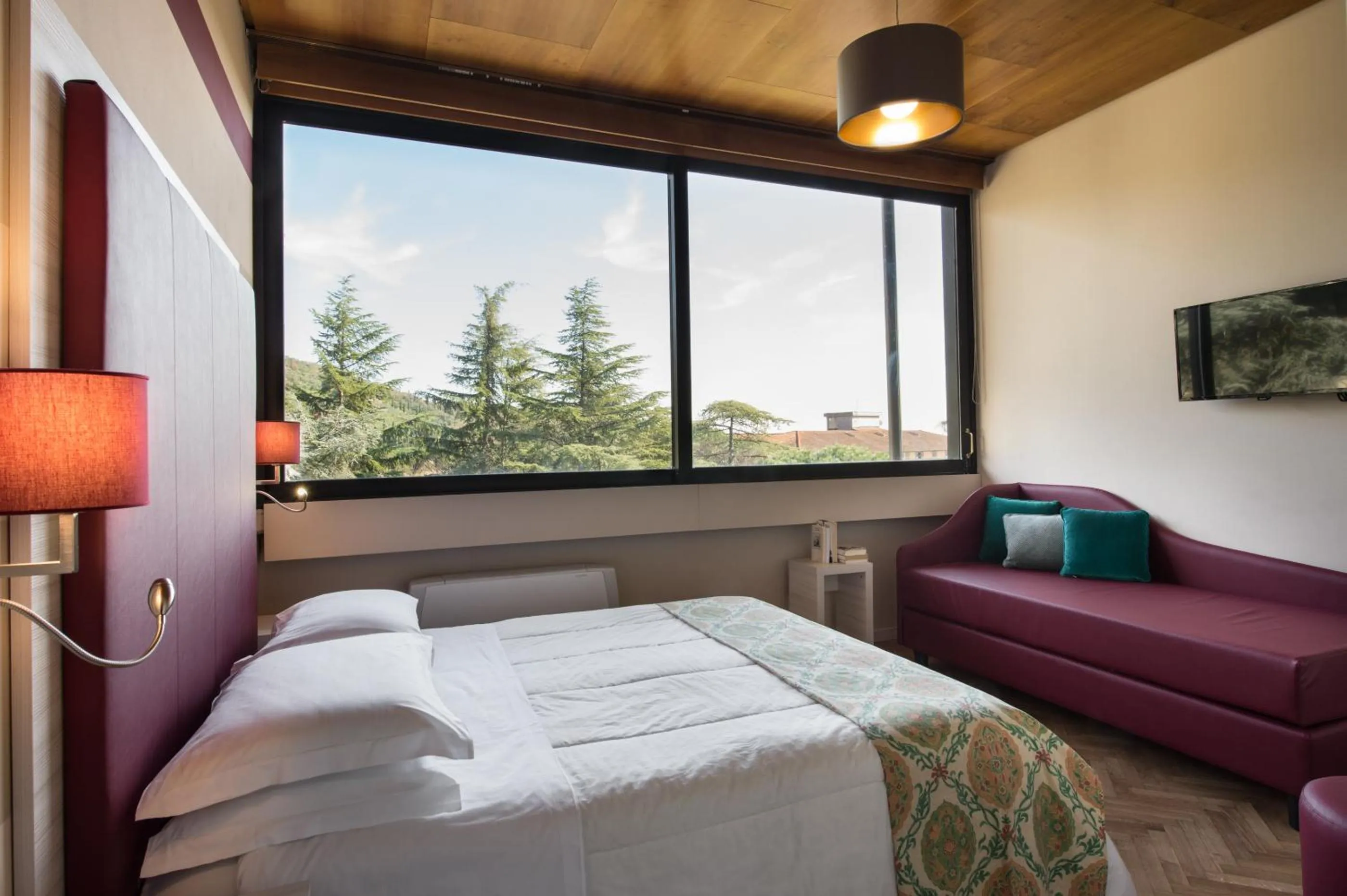 Bedroom, Bed in Grand Hotel Panoramic