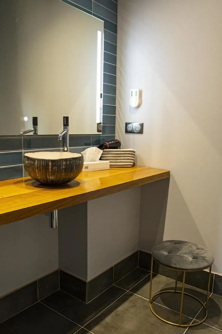 Bathroom in Le Terminus