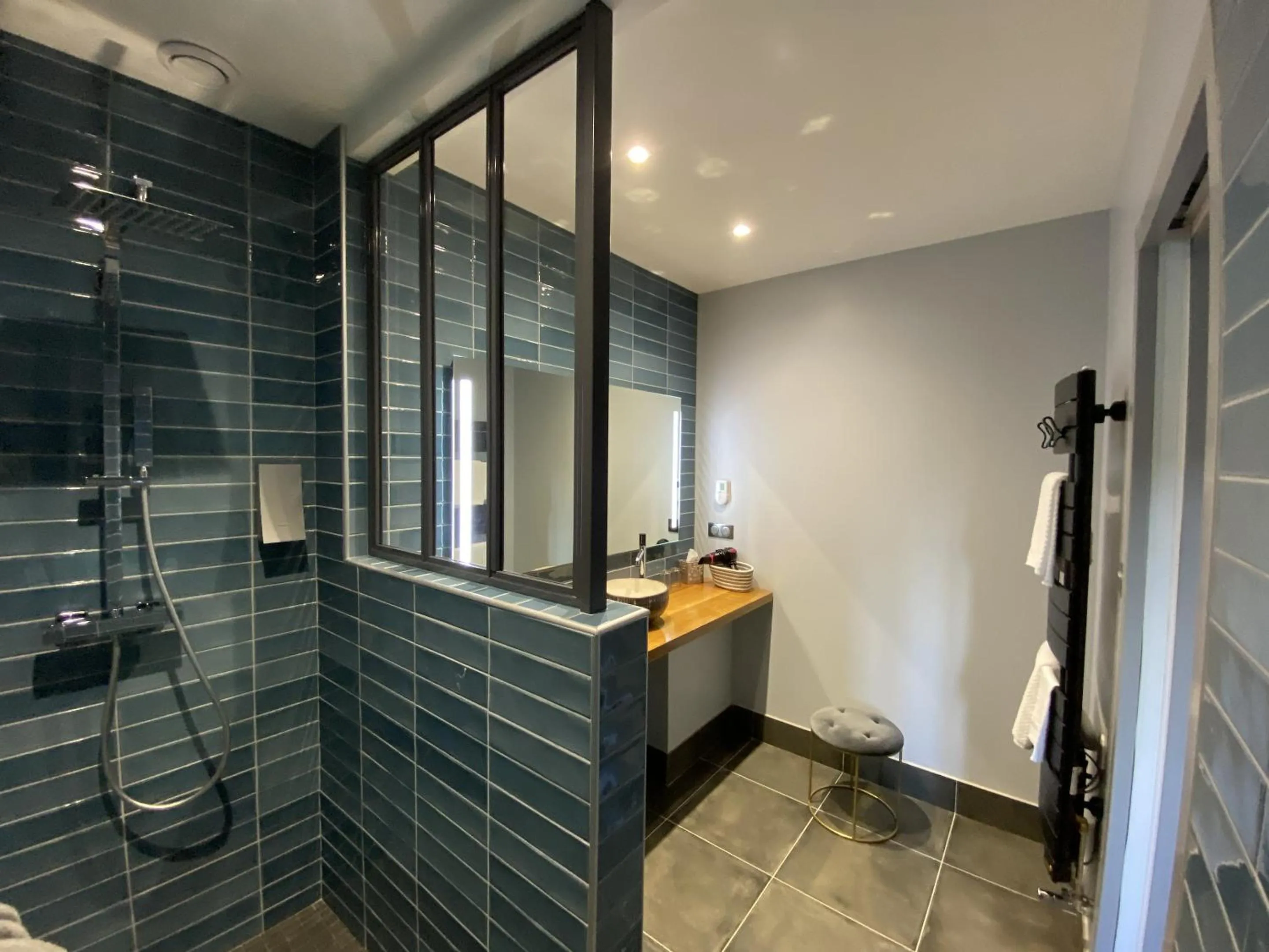 Bathroom in Le Terminus