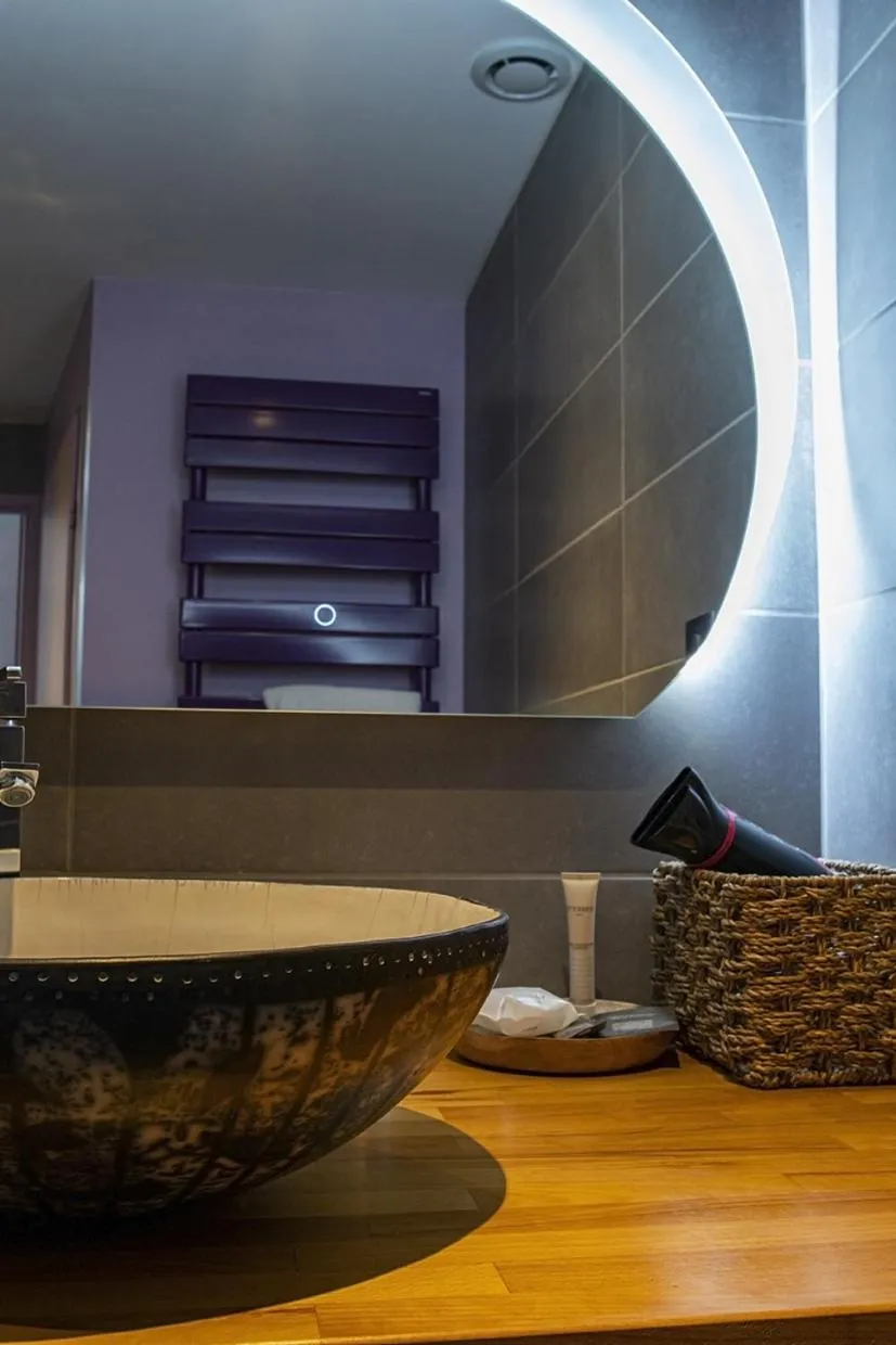 Bathroom in Le Terminus